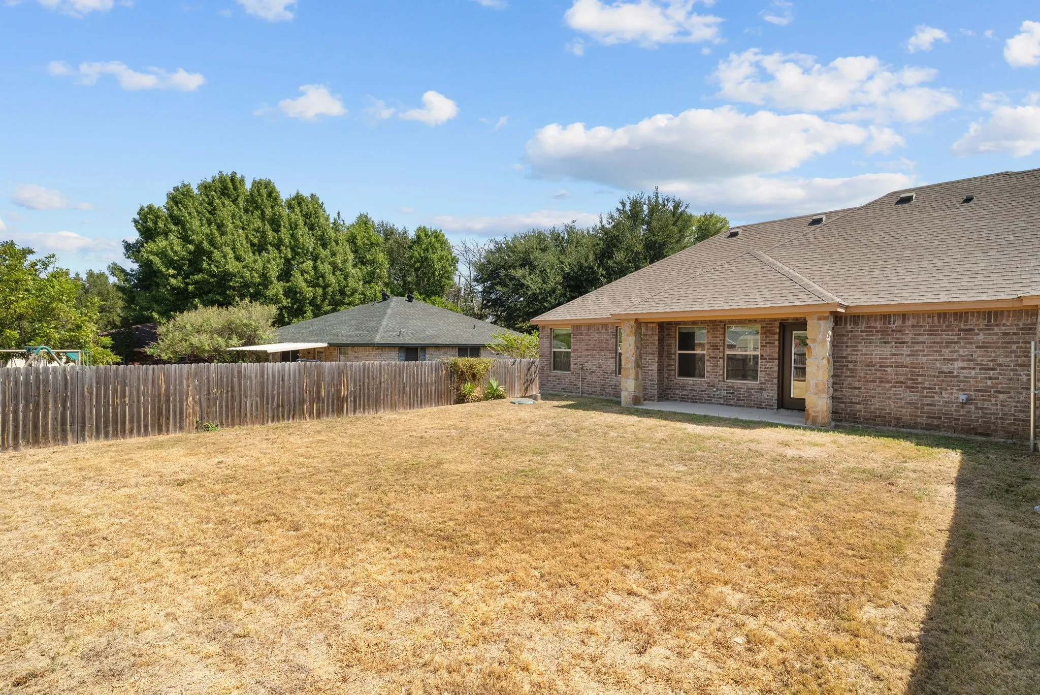 Duplex For Rent in Parker County , 220 St Charles Drive B, Springtown, Texas 76082, 3 Bedroom, 2 Bathroom, 1 Garage spaces, 1,398 Sqft, built in 2022, mls#21401873, Real Estate Agent in Springtown, Homes For Rent in Parker county, Homes For Rent in Springtown, Realtor in Springtown Texas, Real Estate Brokerage Independent Realty Texas, Luminita Cordes Realtor