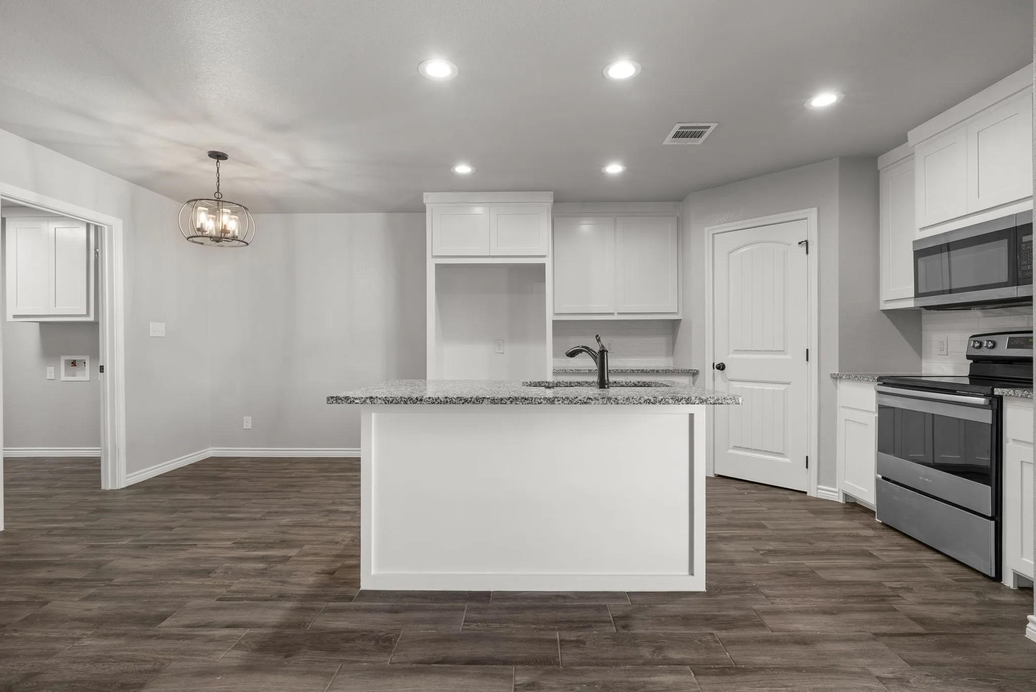 Duplex For Rent in Parker County , 220 St Charles Drive B, Springtown, Texas 76082, 3 Bedroom, 2 Bathroom, 1 Garage spaces, 1,398 Sqft, built in 2022, mls#21401873, Real Estate Agent in Springtown, Homes For Rent in Parker county, Homes For Rent in Springtown, Realtor in Springtown Texas, Real Estate Brokerage Independent Realty Texas, Luminita Cordes Realtor