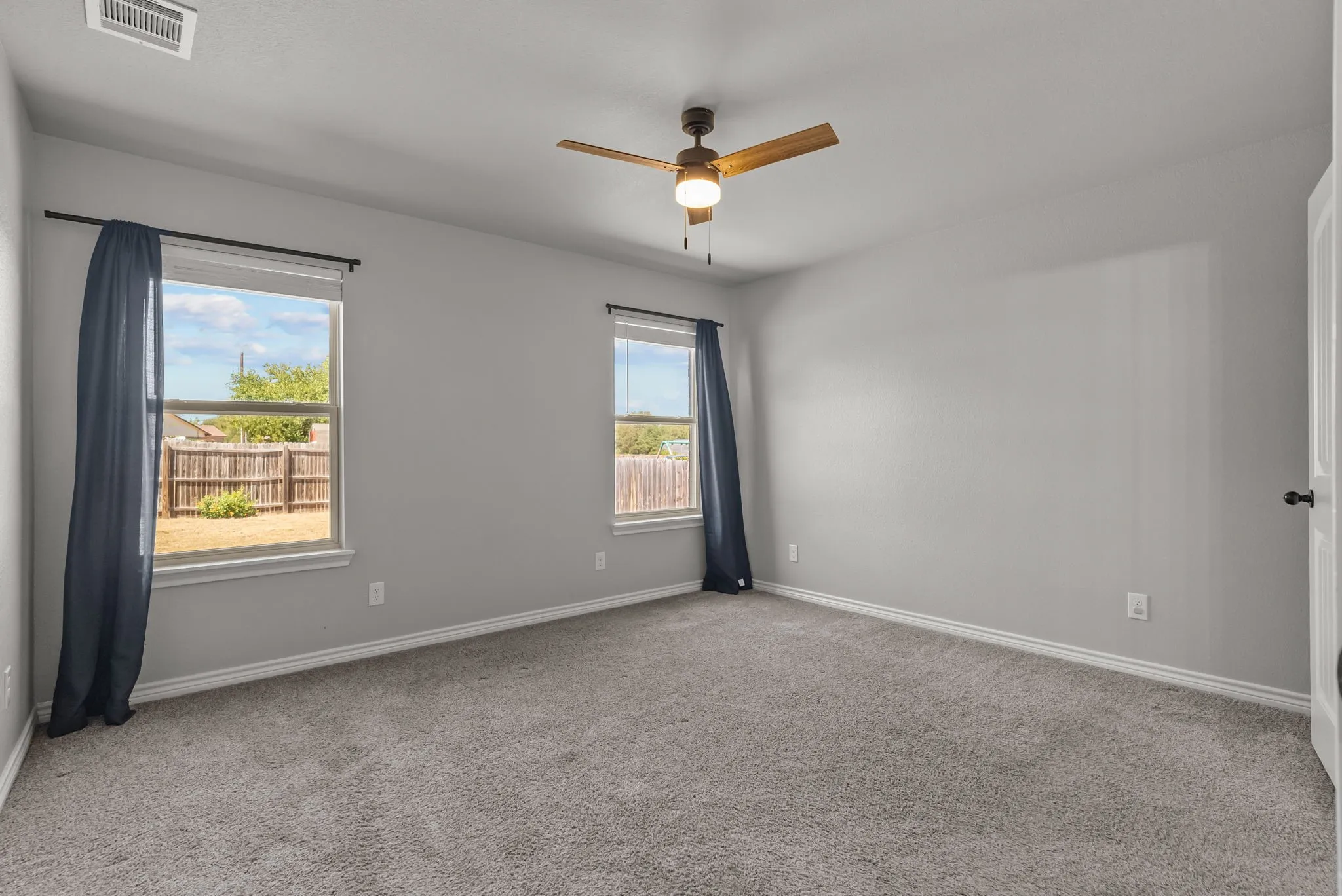 Duplex For Rent in Parker County , 220 St Charles Drive B, Springtown, Texas 76082, 3 Bedroom, 2 Bathroom, 1 Garage spaces, 1,398 Sqft, built in 2022, mls#21401873, Real Estate Agent in Springtown, Homes For Rent in Parker county, Homes For Rent in Springtown, Realtor in Springtown Texas, Real Estate Brokerage Independent Realty Texas, Luminita Cordes Realtor