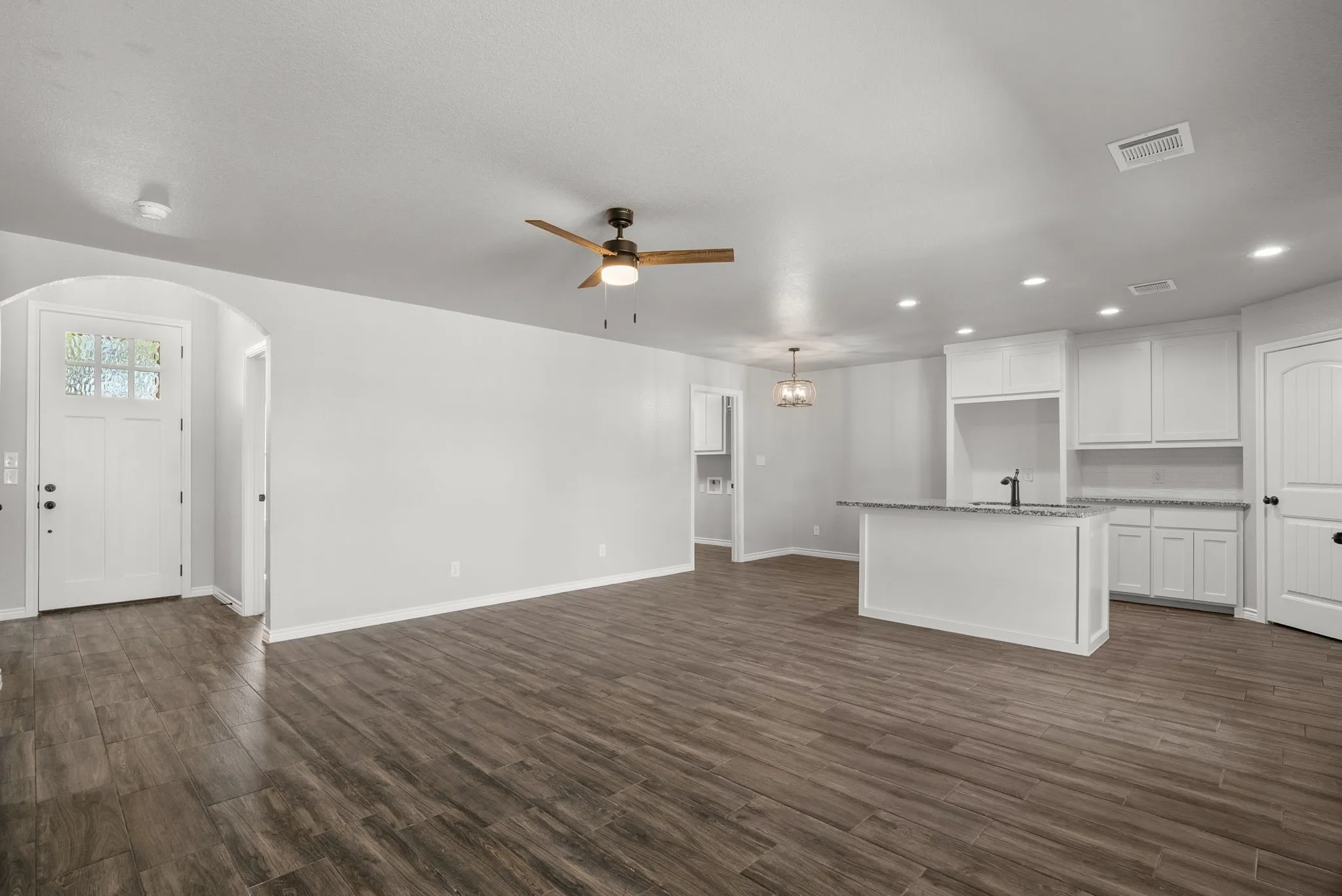 Duplex For Rent in Parker County , 220 St Charles Drive B, Springtown, Texas 76082, 3 Bedroom, 2 Bathroom, 1 Garage spaces, 1,398 Sqft, built in 2022, mls#21401873, Real Estate Agent in Springtown, Homes For Rent in Parker county, Homes For Rent in Springtown, Realtor in Springtown Texas, Real Estate Brokerage Independent Realty Texas, Luminita Cordes Realtor