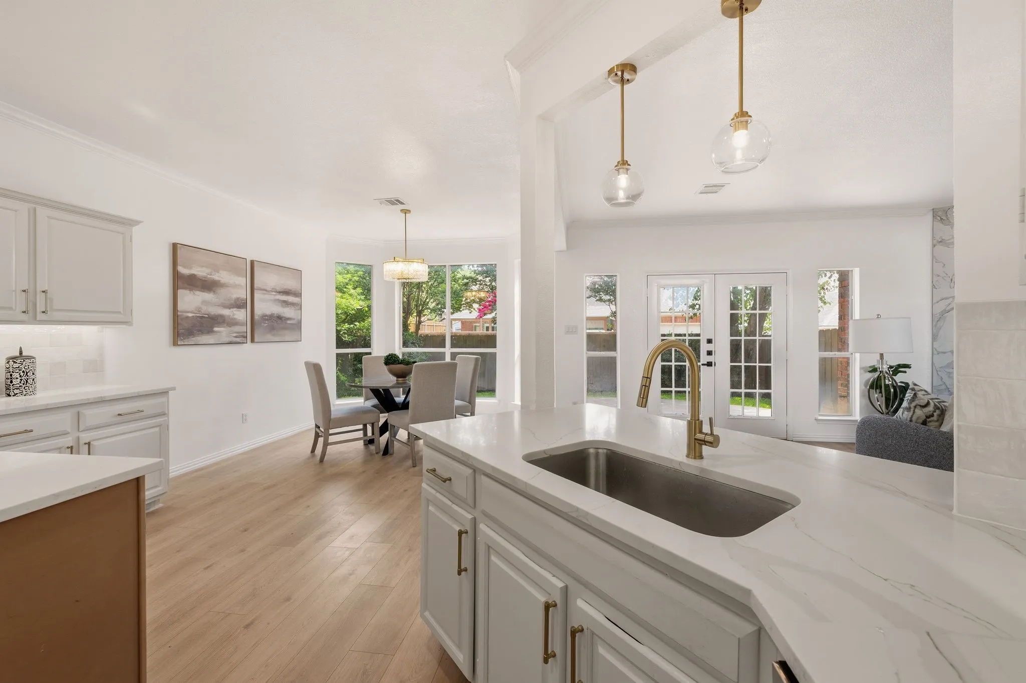 Single Family Residence For Sale in Collin County , 2025 Houlton Lane, Plano, Texas 75025, 4 Bedroom, 5 Bathroom, 2 Garage spaces, 3,422 Sqft, built in 1991, mls#21401918, Real Estate Agent in Plano, Homes For Sale in Collin county, Homes For Sale in Plano, Realtor in Plano Texas, Real Estate Brokerage Independent Realty Texas, Luminita Cordes Realtor
