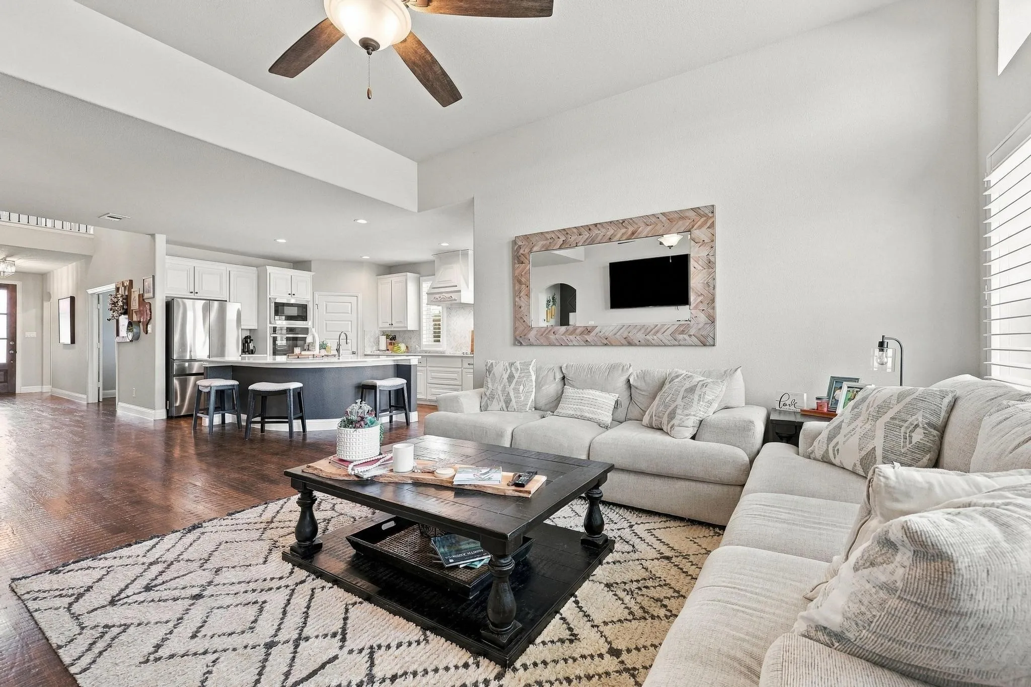Single Family Residence For Sale in Grayson County , 348 Magnolia Drive, Van Alstyne, Texas 75495, 5 Bedroom, 4 Bathroom, 6 Garage spaces, 3,630 Sqft, built in 2021, mls#21399364, Real Estate Agent in Van Alstyne, Homes For Sale in Grayson county, Homes For Sale in Van Alstyne, Realtor in Van Alstyne Texas, Real Estate Brokerage Independent Realty Texas, Luminita Cordes Realtor