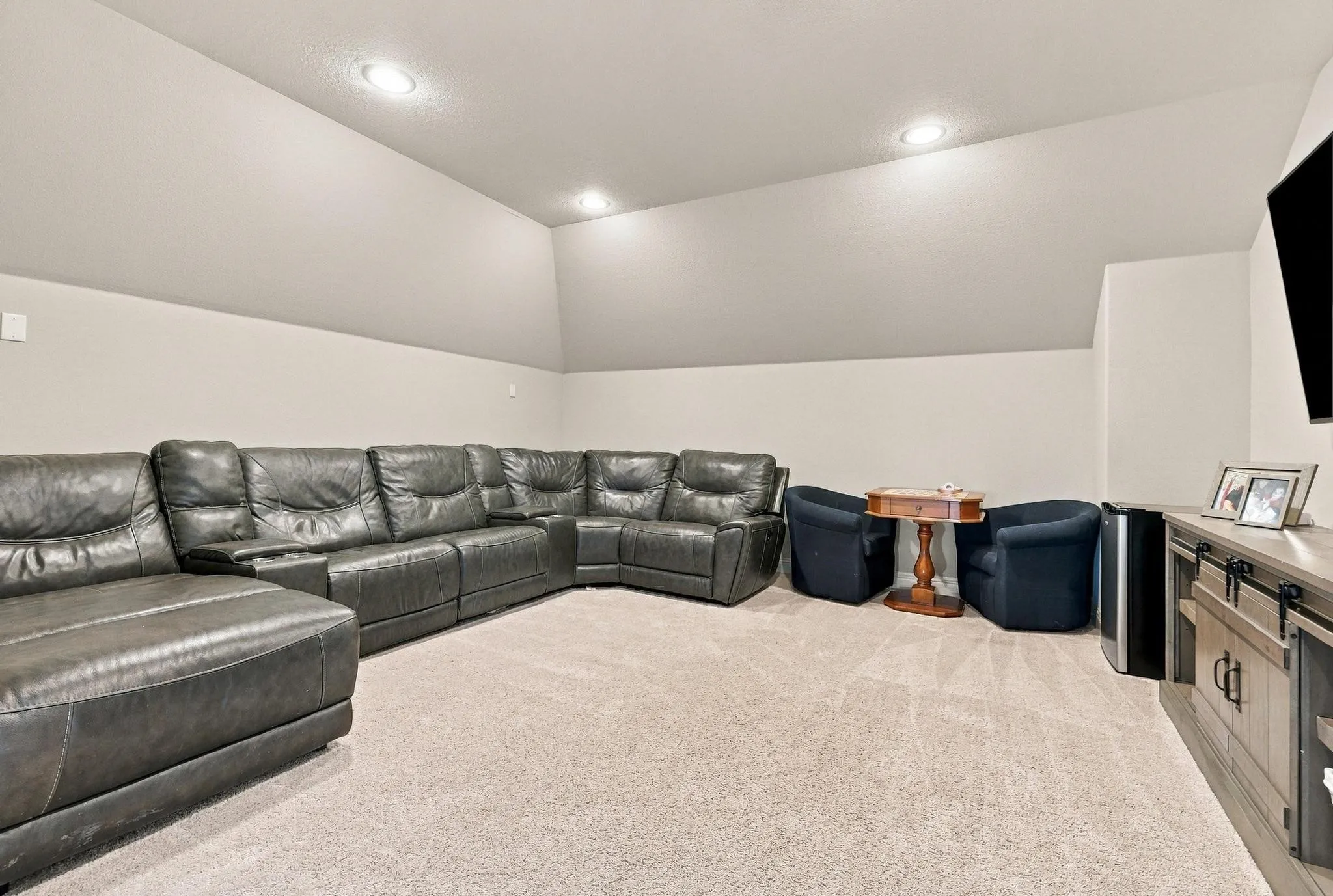 Single Family Residence For Sale in Grayson County , 348 Magnolia Drive, Van Alstyne, Texas 75495, 5 Bedroom, 4 Bathroom, 6 Garage spaces, 3,630 Sqft, built in 2021, mls#21399364, Real Estate Agent in Van Alstyne, Homes For Sale in Grayson county, Homes For Sale in Van Alstyne, Realtor in Van Alstyne Texas, Real Estate Brokerage Independent Realty Texas, Luminita Cordes Realtor