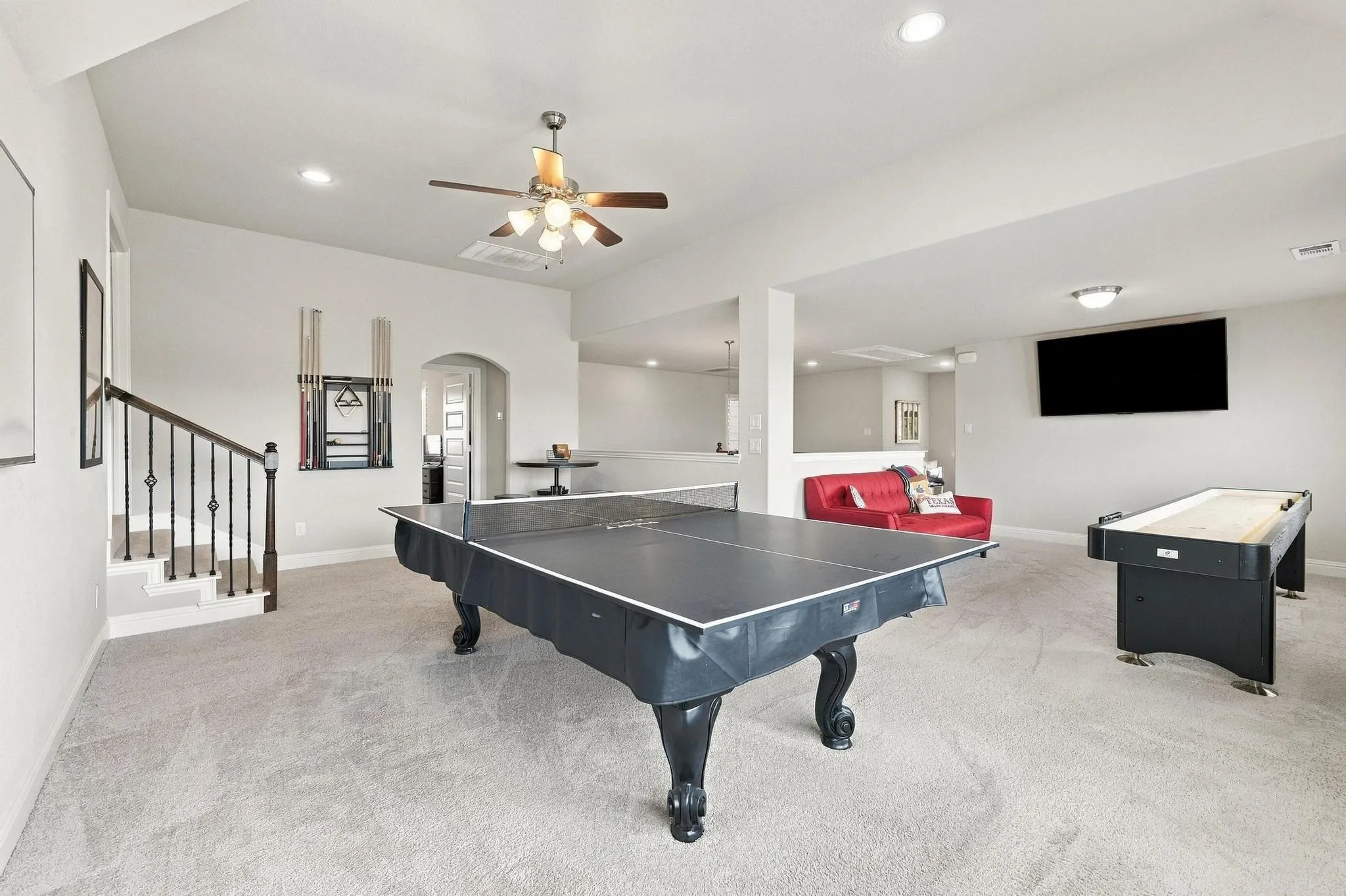 Single Family Residence For Sale in Grayson County , 348 Magnolia Drive, Van Alstyne, Texas 75495, 5 Bedroom, 4 Bathroom, 6 Garage spaces, 3,630 Sqft, built in 2021, mls#21399364, Real Estate Agent in Van Alstyne, Homes For Sale in Grayson county, Homes For Sale in Van Alstyne, Realtor in Van Alstyne Texas, Real Estate Brokerage Independent Realty Texas, Luminita Cordes Realtor