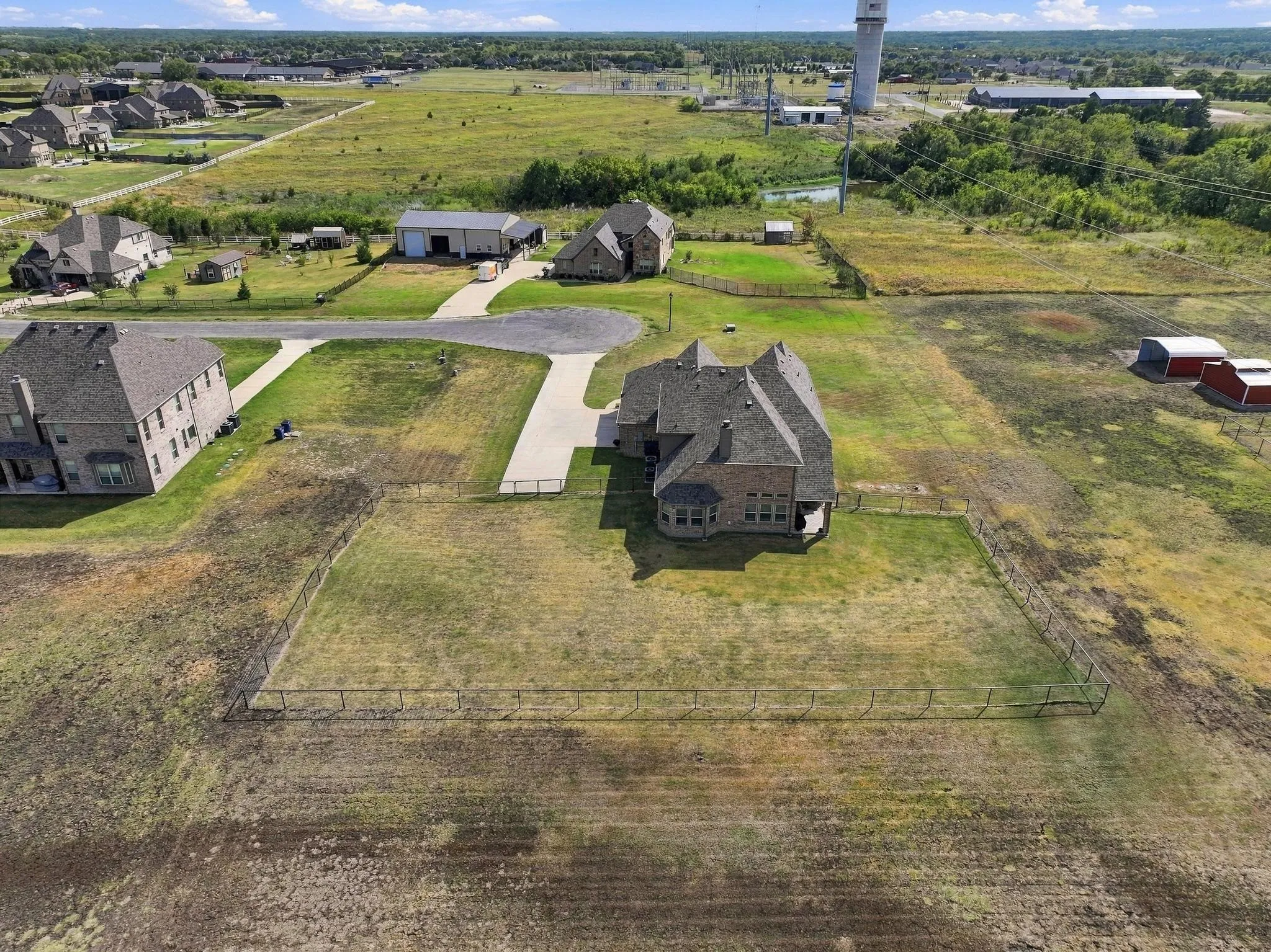 Single Family Residence For Sale in Grayson County , 348 Magnolia Drive, Van Alstyne, Texas 75495, 5 Bedroom, 4 Bathroom, 6 Garage spaces, 3,630 Sqft, built in 2021, mls#21399364, Real Estate Agent in Van Alstyne, Homes For Sale in Grayson county, Homes For Sale in Van Alstyne, Realtor in Van Alstyne Texas, Real Estate Brokerage Independent Realty Texas, Luminita Cordes Realtor