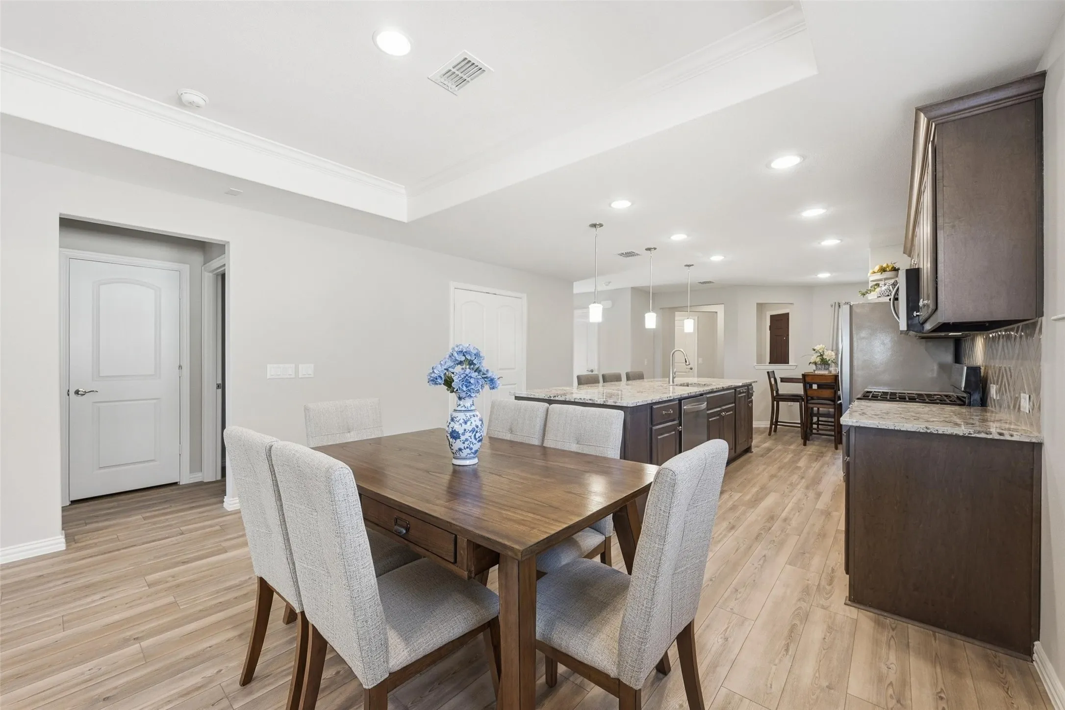 Single Family Residence For Sale in Collin County , 9232 Riverlight Road, Mc Kinney, Texas 75071, 2 Bedroom, 2 Bathroom, 2 Garage spaces, 1,550 Sqft, built in 2023, mls#21401478, Real Estate Agent in Mc Kinney, Homes For Sale in Collin county, Homes For Sale in Mc Kinney, Realtor in Mc Kinney Texas, Real Estate Brokerage Independent Realty Texas, Luminita Cordes Realtor
