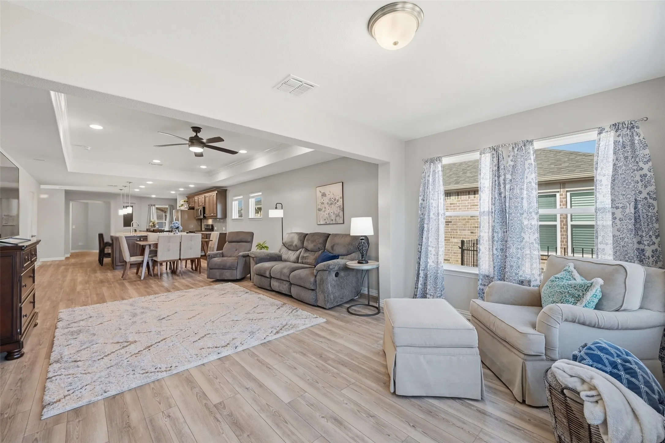 Single Family Residence For Sale in Collin County , 9232 Riverlight Road, Mc Kinney, Texas 75071, 2 Bedroom, 2 Bathroom, 2 Garage spaces, 1,550 Sqft, built in 2023, mls#21401478, Real Estate Agent in Mc Kinney, Homes For Sale in Collin county, Homes For Sale in Mc Kinney, Realtor in Mc Kinney Texas, Real Estate Brokerage Independent Realty Texas, Luminita Cordes Realtor
