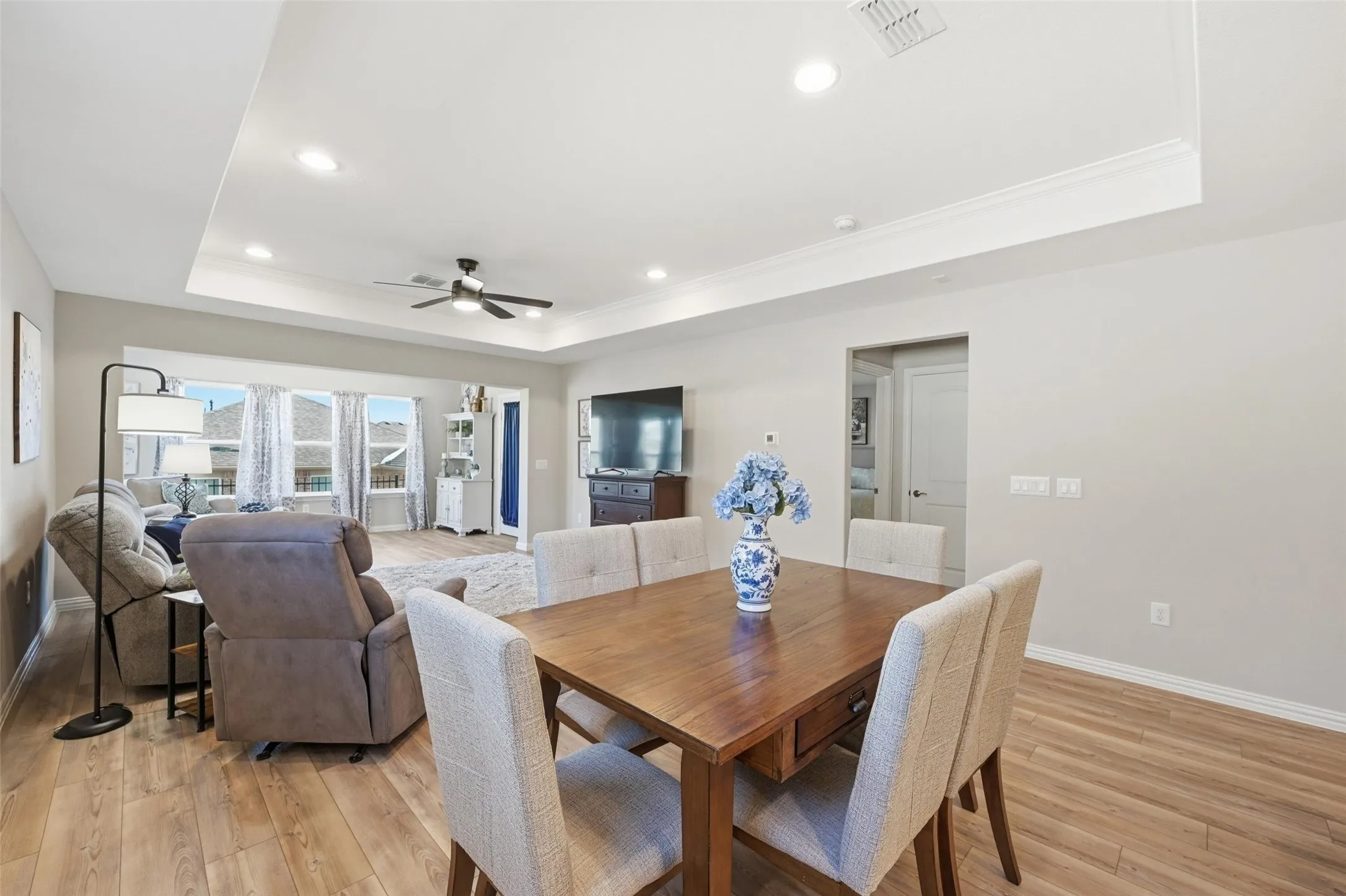 Single Family Residence For Sale in Collin County , 9232 Riverlight Road, Mc Kinney, Texas 75071, 2 Bedroom, 2 Bathroom, 2 Garage spaces, 1,550 Sqft, built in 2023, mls#21401478, Real Estate Agent in Mc Kinney, Homes For Sale in Collin county, Homes For Sale in Mc Kinney, Realtor in Mc Kinney Texas, Real Estate Brokerage Independent Realty Texas, Luminita Cordes Realtor