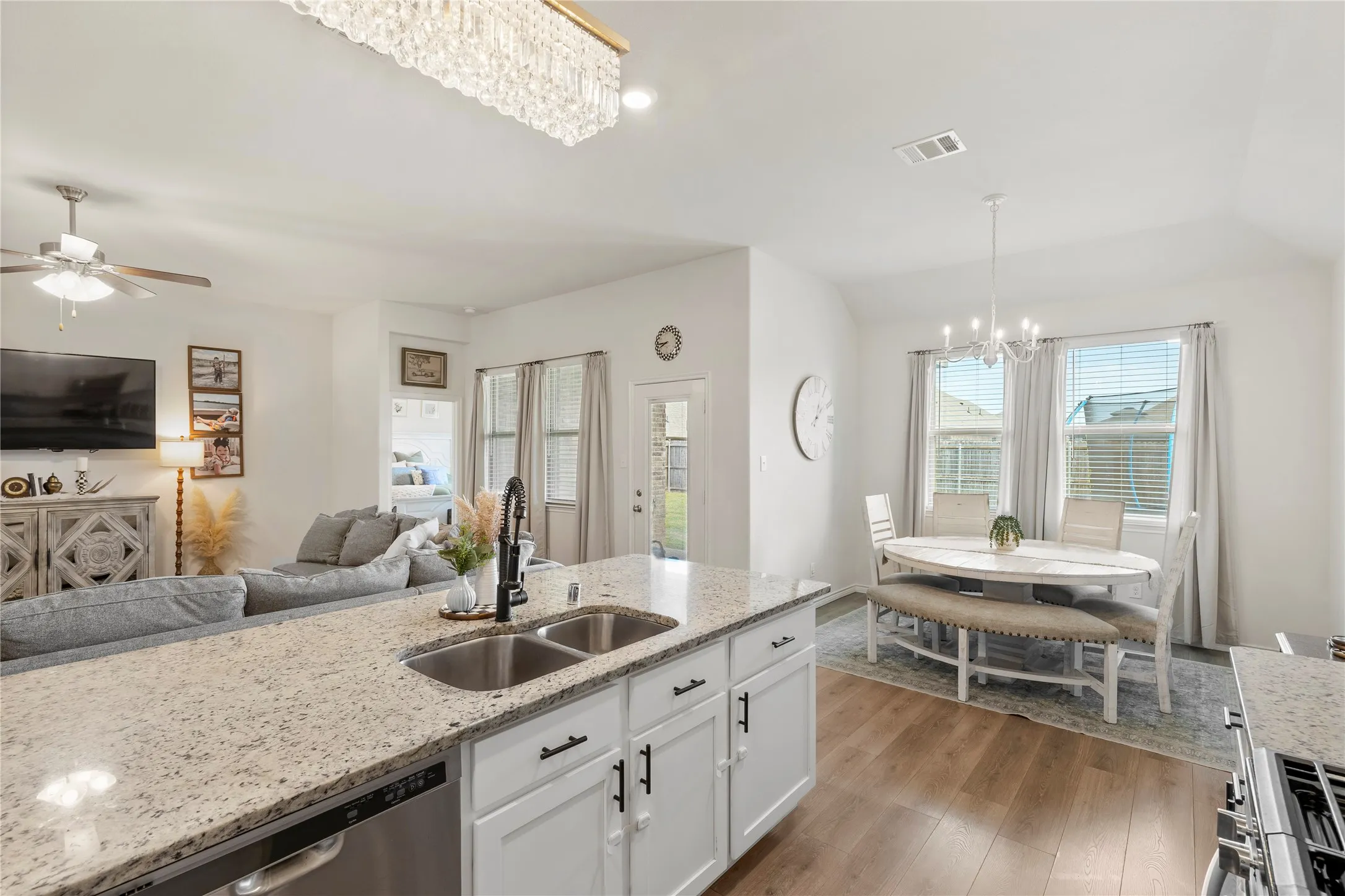 Single Family Residence For Sale in Hunt County , 128 Whitetail Way, Caddo Mills, Texas 75135, 4 Bedroom, 2 Bathroom, 2 Garage spaces, 1,826 Sqft, built in 2020, mls#21401666, Real Estate Agent in Caddo Mills, Homes For Sale in Hunt county, Homes For Sale in Caddo Mills, Realtor in Caddo Mills Texas, Real Estate Brokerage Independent Realty Texas, Luminita Cordes Realtor