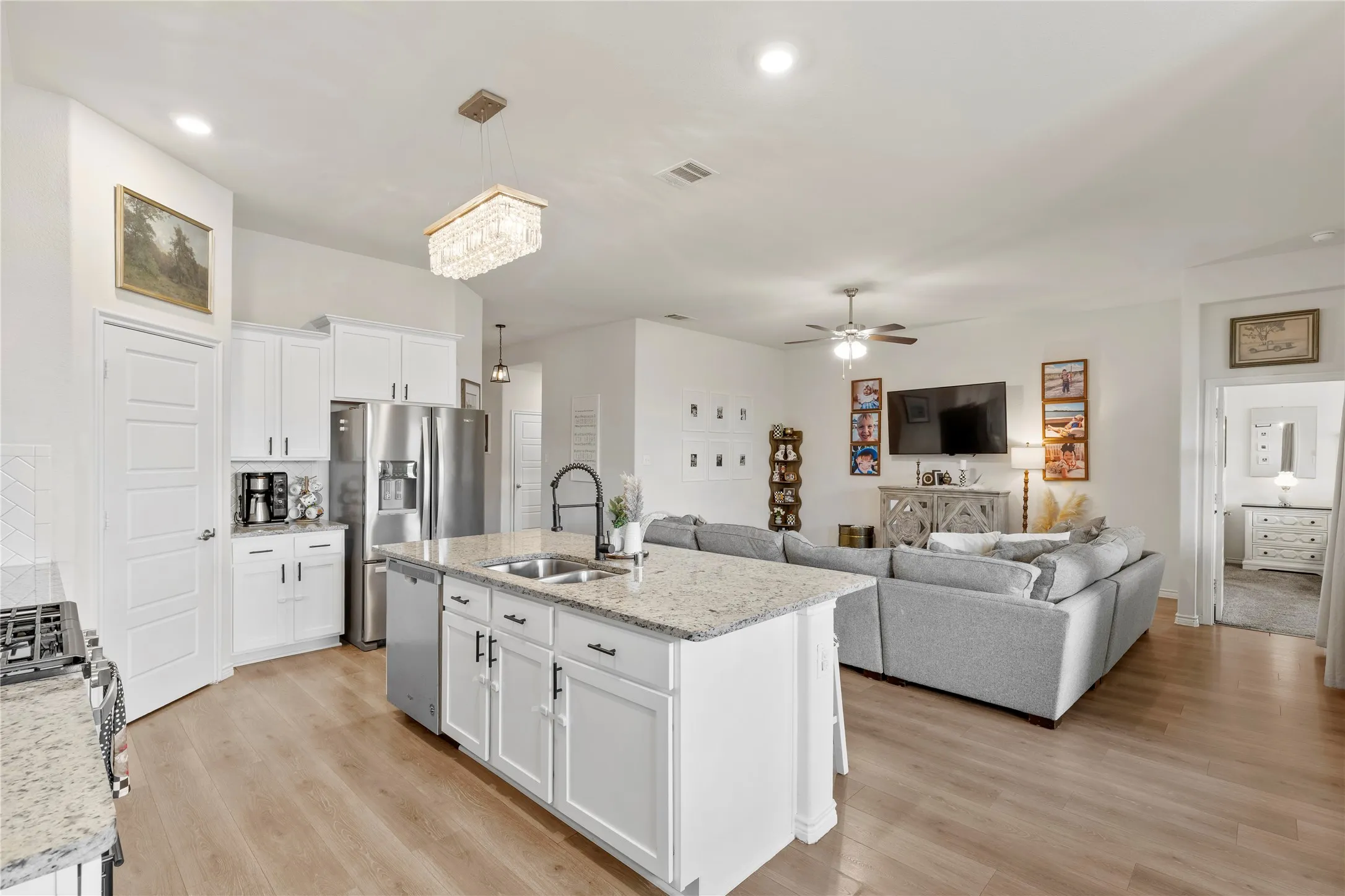 Single Family Residence For Sale in Hunt County , 128 Whitetail Way, Caddo Mills, Texas 75135, 4 Bedroom, 2 Bathroom, 2 Garage spaces, 1,826 Sqft, built in 2020, mls#21401666, Real Estate Agent in Caddo Mills, Homes For Sale in Hunt county, Homes For Sale in Caddo Mills, Realtor in Caddo Mills Texas, Real Estate Brokerage Independent Realty Texas, Luminita Cordes Realtor