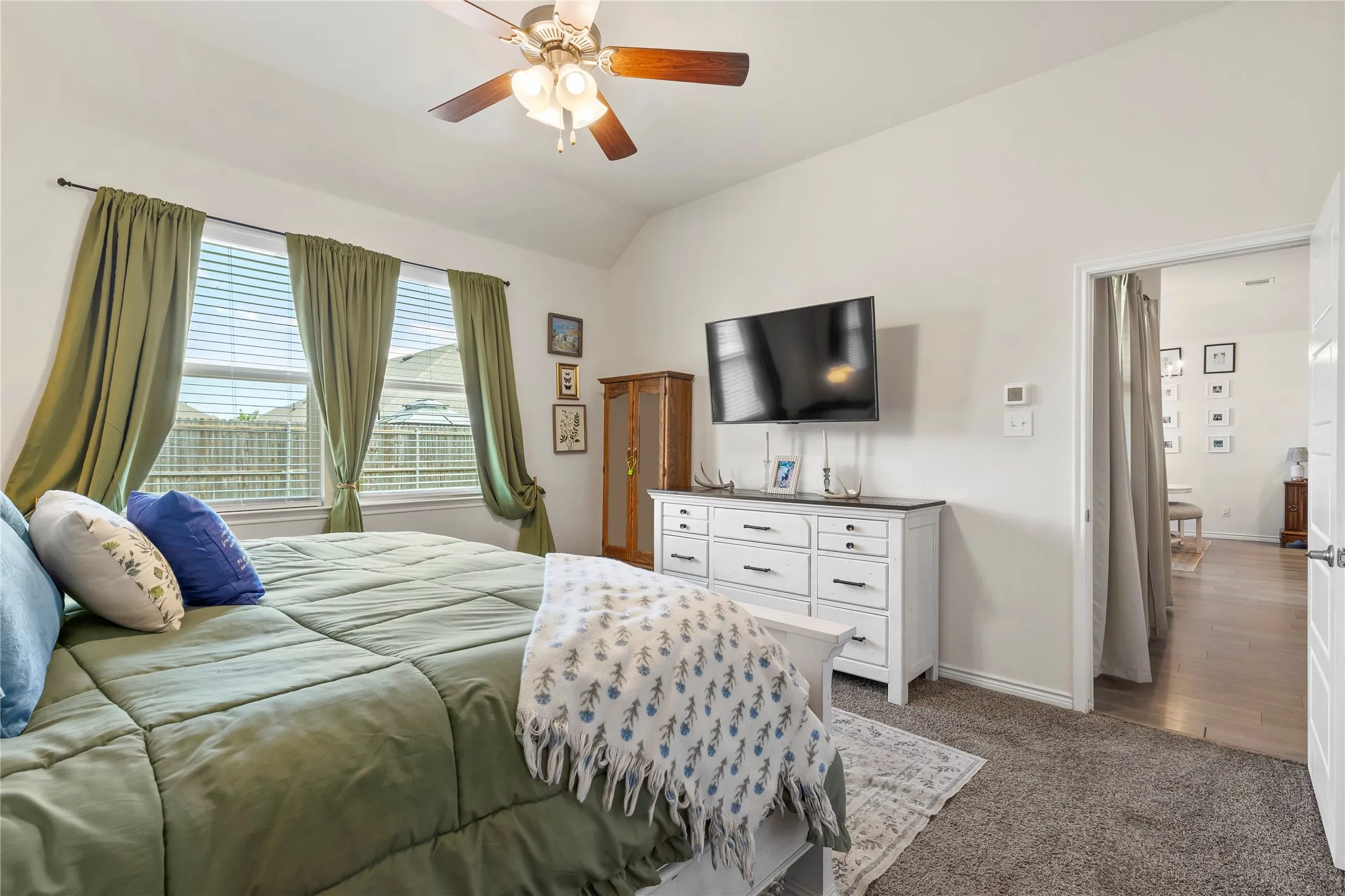 Single Family Residence For Sale in Hunt County , 128 Whitetail Way, Caddo Mills, Texas 75135, 4 Bedroom, 2 Bathroom, 2 Garage spaces, 1,826 Sqft, built in 2020, mls#21401666, Real Estate Agent in Caddo Mills, Homes For Sale in Hunt county, Homes For Sale in Caddo Mills, Realtor in Caddo Mills Texas, Real Estate Brokerage Independent Realty Texas, Luminita Cordes Realtor