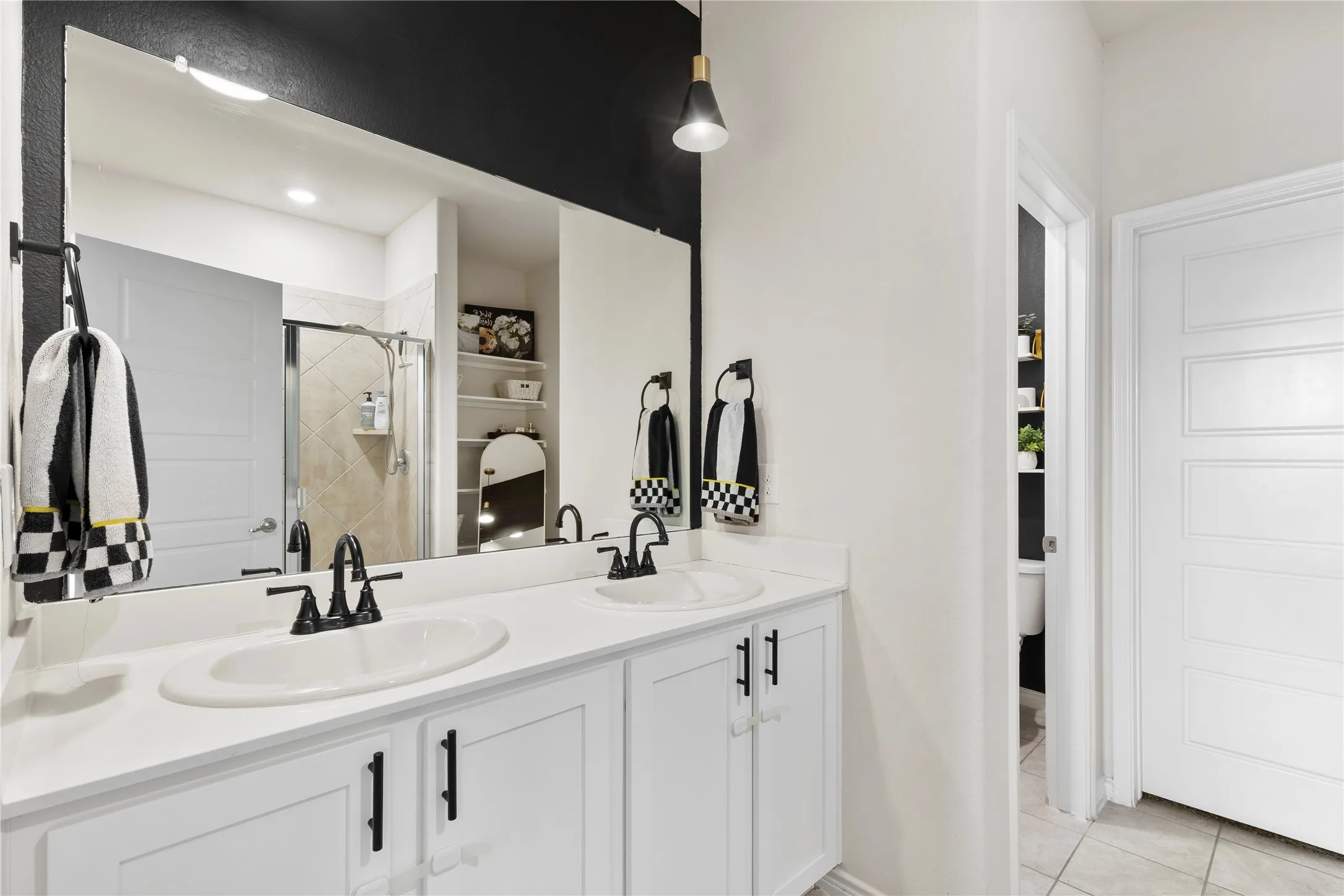 Single Family Residence For Sale in Hunt County , 128 Whitetail Way, Caddo Mills, Texas 75135, 4 Bedroom, 2 Bathroom, 2 Garage spaces, 1,826 Sqft, built in 2020, mls#21401666, Real Estate Agent in Caddo Mills, Homes For Sale in Hunt county, Homes For Sale in Caddo Mills, Realtor in Caddo Mills Texas, Real Estate Brokerage Independent Realty Texas, Luminita Cordes Realtor