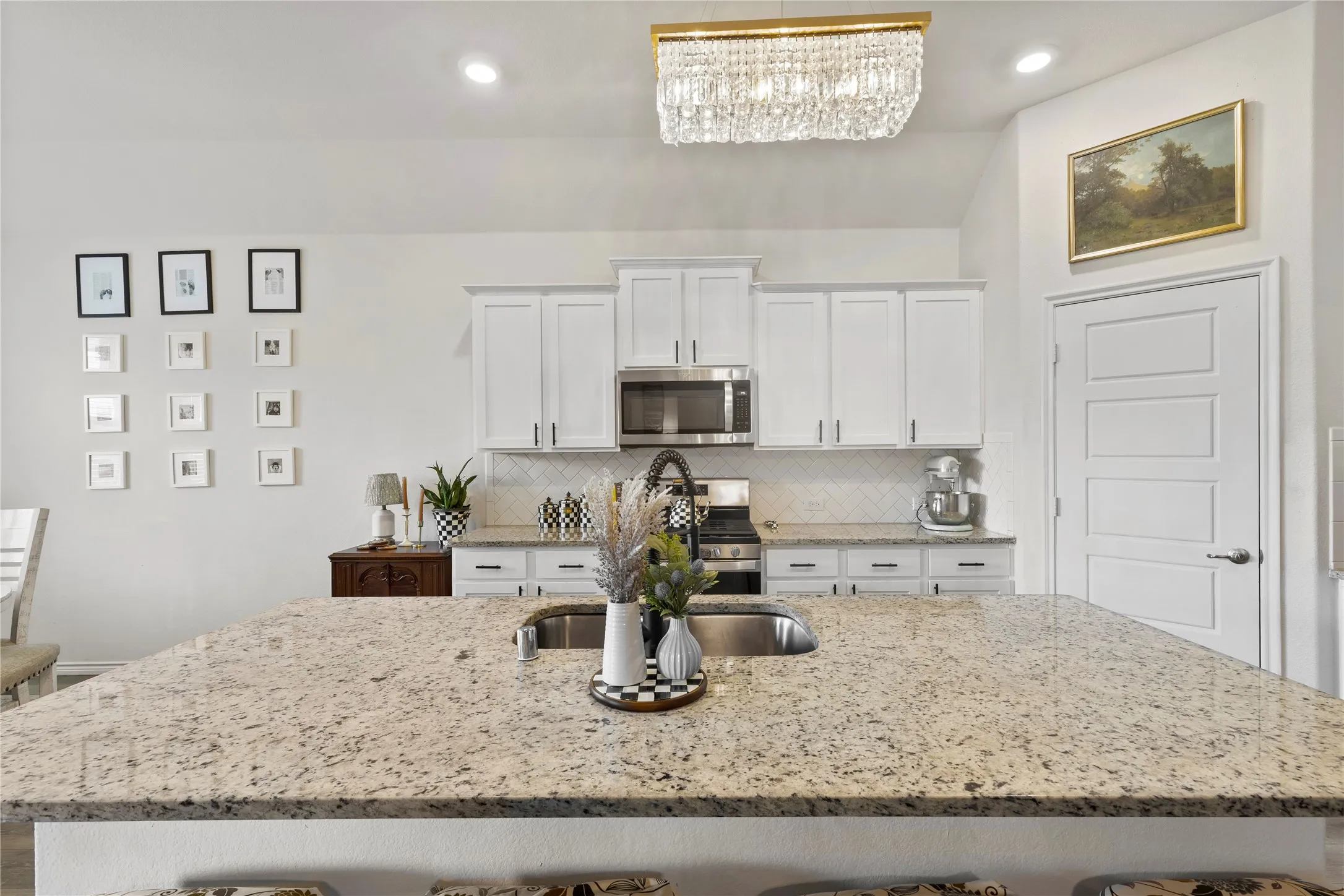 Single Family Residence For Sale in Hunt County , 128 Whitetail Way, Caddo Mills, Texas 75135, 4 Bedroom, 2 Bathroom, 2 Garage spaces, 1,826 Sqft, built in 2020, mls#21401666, Real Estate Agent in Caddo Mills, Homes For Sale in Hunt county, Homes For Sale in Caddo Mills, Realtor in Caddo Mills Texas, Real Estate Brokerage Independent Realty Texas, Luminita Cordes Realtor