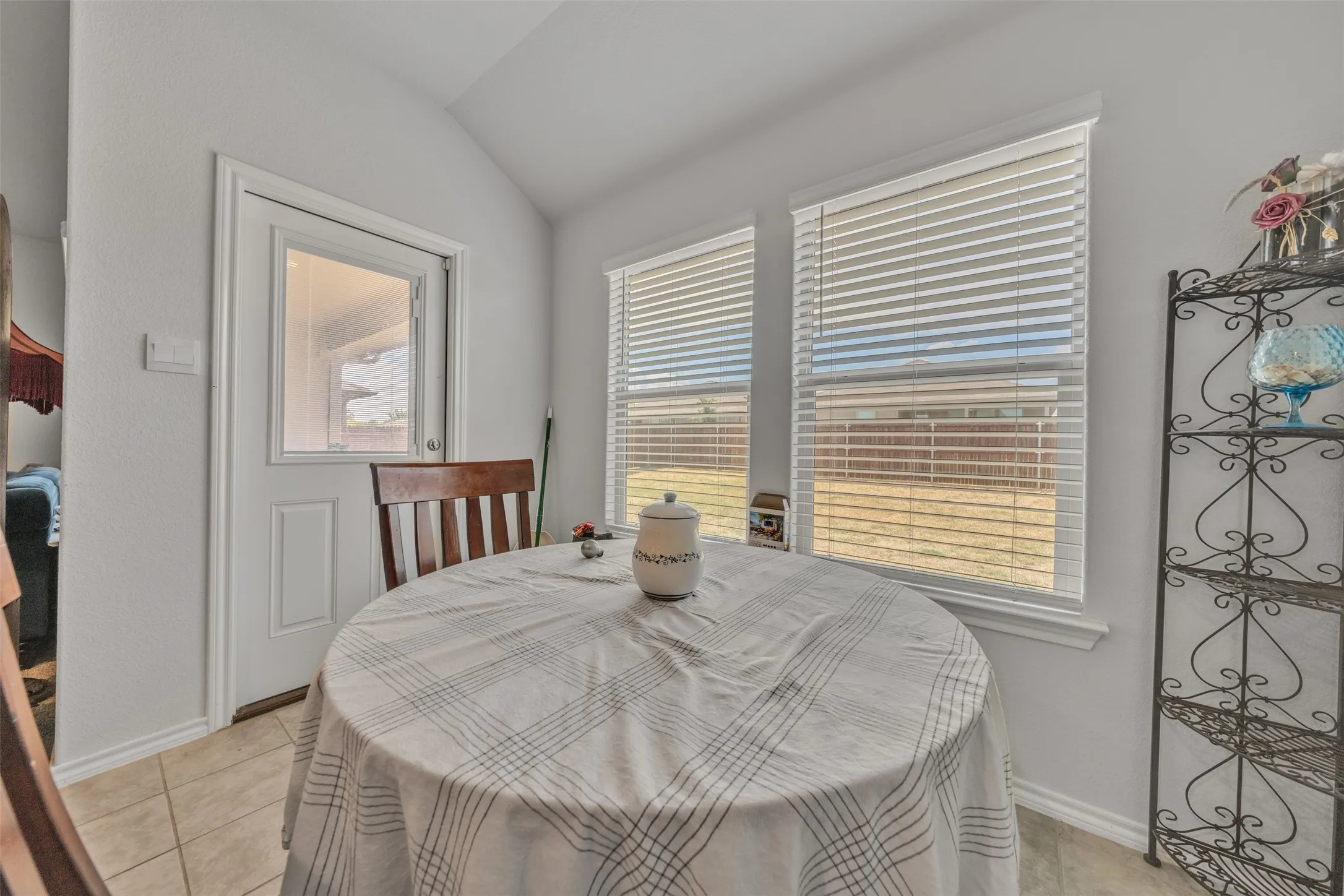 Single Family Residence For Sale in Tarrant County , 8817 Playmoor Drive, Fort Worth, Texas 76131, 3 Bedroom, 2 Bathroom, 2 Garage spaces, 1,488 Sqft, built in 2024, mls#21399665, Real Estate Agent in Fort Worth, Homes For Sale in Tarrant county, Homes For Sale in Fort Worth, Realtor in Fort Worth Texas, Real Estate Brokerage Independent Realty Texas, Luminita Cordes Realtor