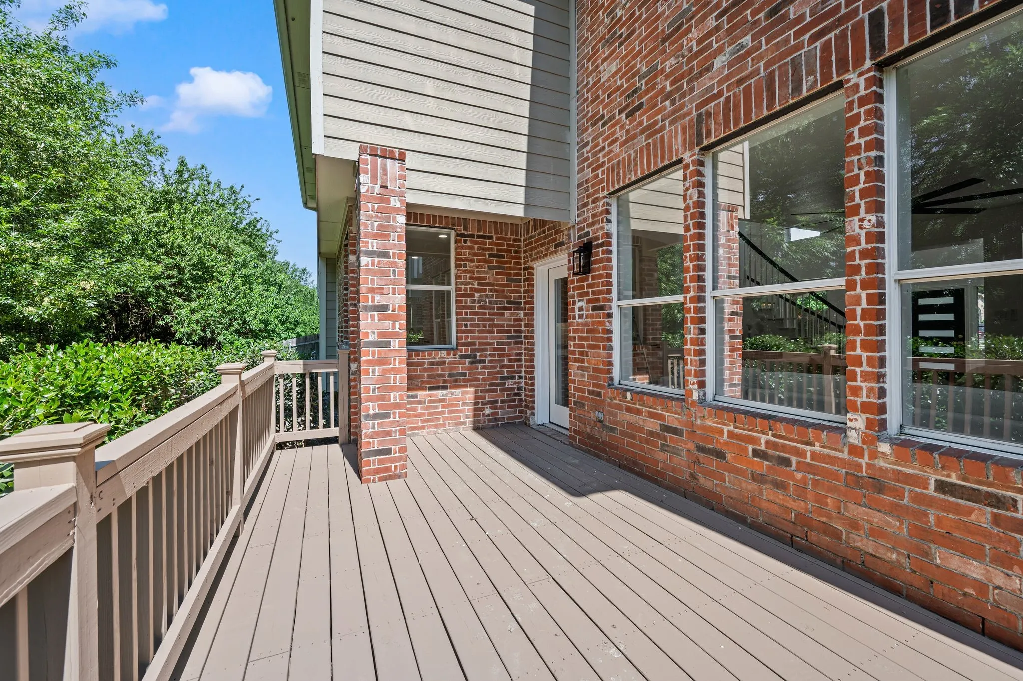 Single Family Residence For Sale in Collin County , 5212 Stone Brooke Crossing, Mc Kinney, Texas 75072, 3 Bedroom, 3 Bathroom, 2 Garage spaces, 2,690 Sqft, built in 2000, mls#21401927, Real Estate Agent in Mc Kinney, Homes For Sale in Collin county, Homes For Sale in Mc Kinney, Realtor in Mc Kinney Texas, Real Estate Brokerage Independent Realty Texas, Luminita Cordes Realtor