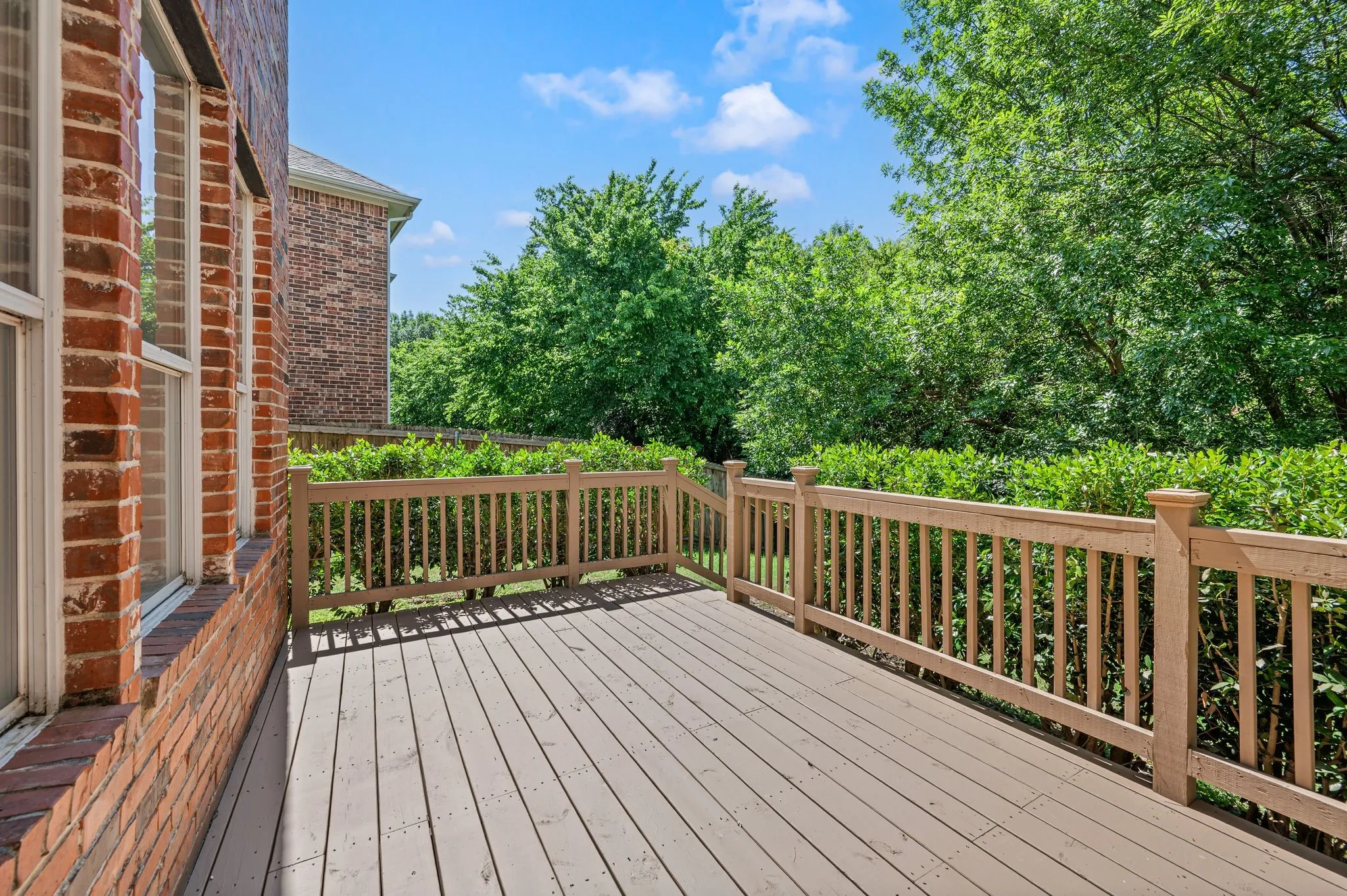 Single Family Residence For Sale in Collin County , 5212 Stone Brooke Crossing, Mc Kinney, Texas 75072, 3 Bedroom, 3 Bathroom, 2 Garage spaces, 2,690 Sqft, built in 2000, mls#21401927, Real Estate Agent in Mc Kinney, Homes For Sale in Collin county, Homes For Sale in Mc Kinney, Realtor in Mc Kinney Texas, Real Estate Brokerage Independent Realty Texas, Luminita Cordes Realtor