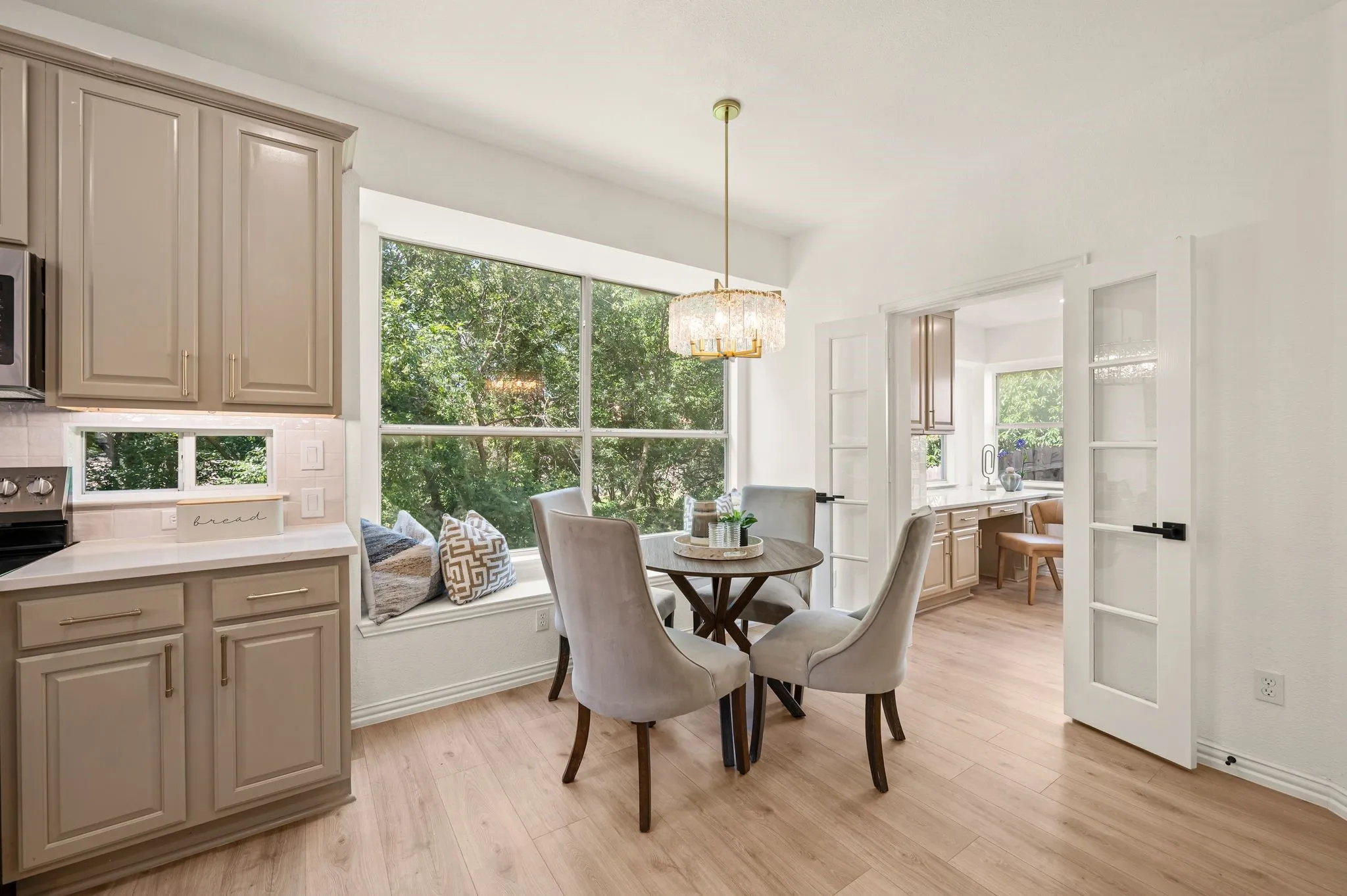 Single Family Residence For Sale in Collin County , 5212 Stone Brooke Crossing, Mc Kinney, Texas 75072, 3 Bedroom, 3 Bathroom, 2 Garage spaces, 2,690 Sqft, built in 2000, mls#21401927, Real Estate Agent in Mc Kinney, Homes For Sale in Collin county, Homes For Sale in Mc Kinney, Realtor in Mc Kinney Texas, Real Estate Brokerage Independent Realty Texas, Luminita Cordes Realtor