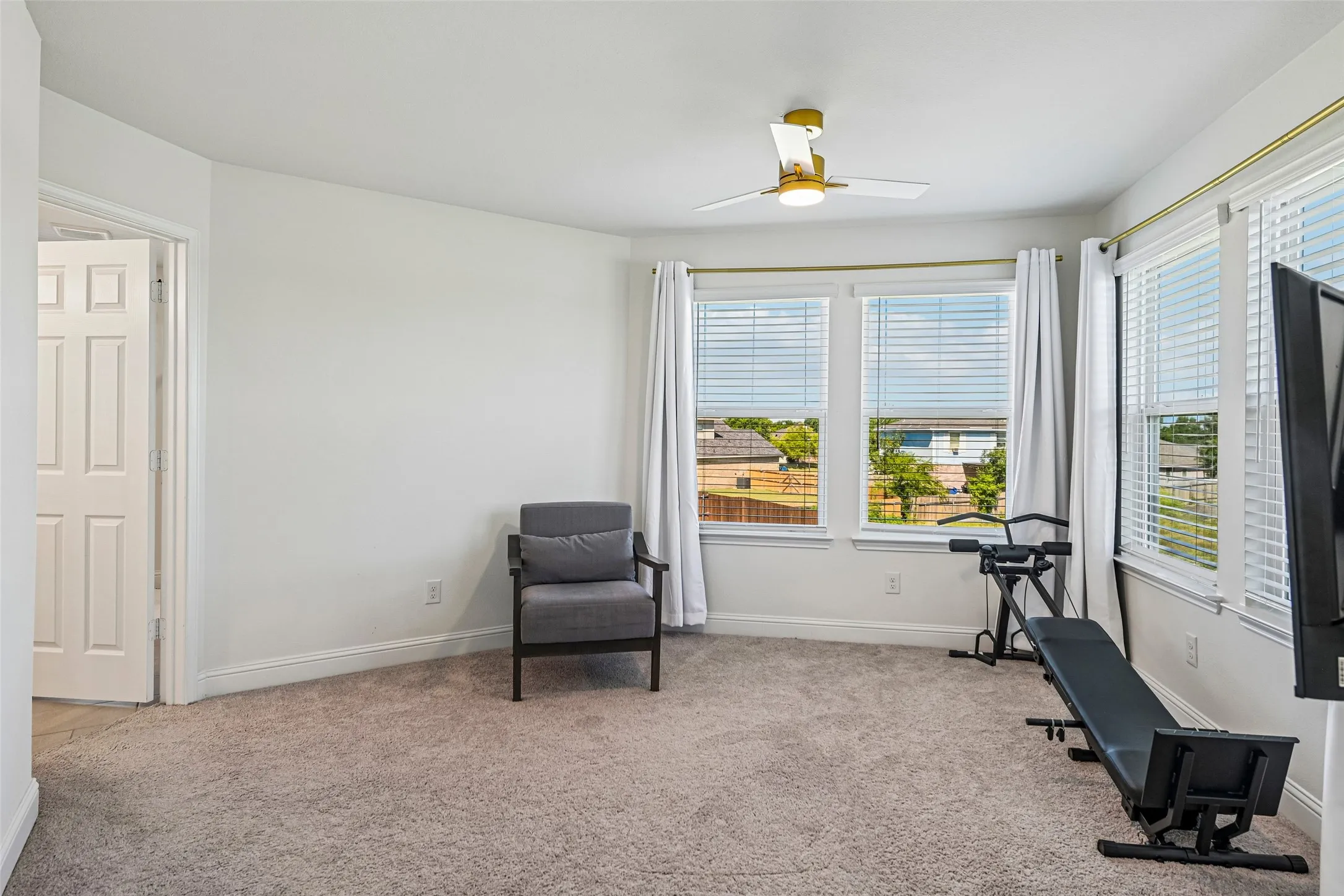 Single Family Residence For Rent in Dallas County , 721 Saint Lawrence Drive, Seagoville, Texas 75159, 3 Bedroom, 3 Bathroom, 2 Garage spaces, 2,752 Sqft, built in 2025, mls#21401917, Real Estate Agent in Seagoville, Homes For Rent in Dallas county, Homes For Rent in Seagoville, Realtor in Seagoville Texas, Real Estate Brokerage Independent Realty Texas, Luminita Cordes Realtor