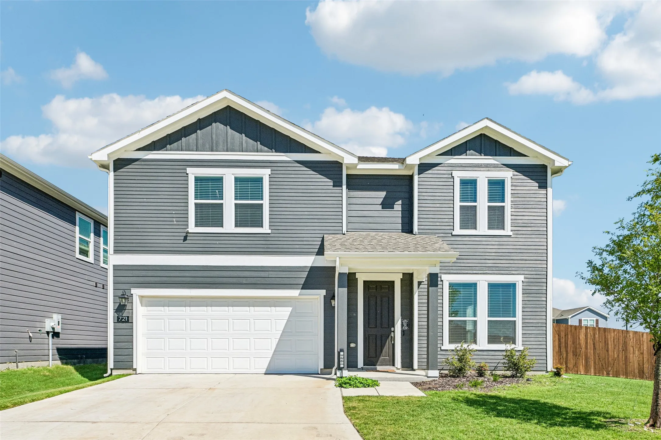 Single Family Residence For Rent in Dallas County , 721 Saint Lawrence Drive, Seagoville, Texas 75159, 3 Bedroom, 3 Bathroom, 2 Garage spaces, 2,752 Sqft, built in 2025, mls#21401917, Real Estate Agent in Seagoville, Homes For Rent in Dallas county, Homes For Rent in Seagoville, Realtor in Seagoville Texas, Real Estate Brokerage Independent Realty Texas, Luminita Cordes Realtor
