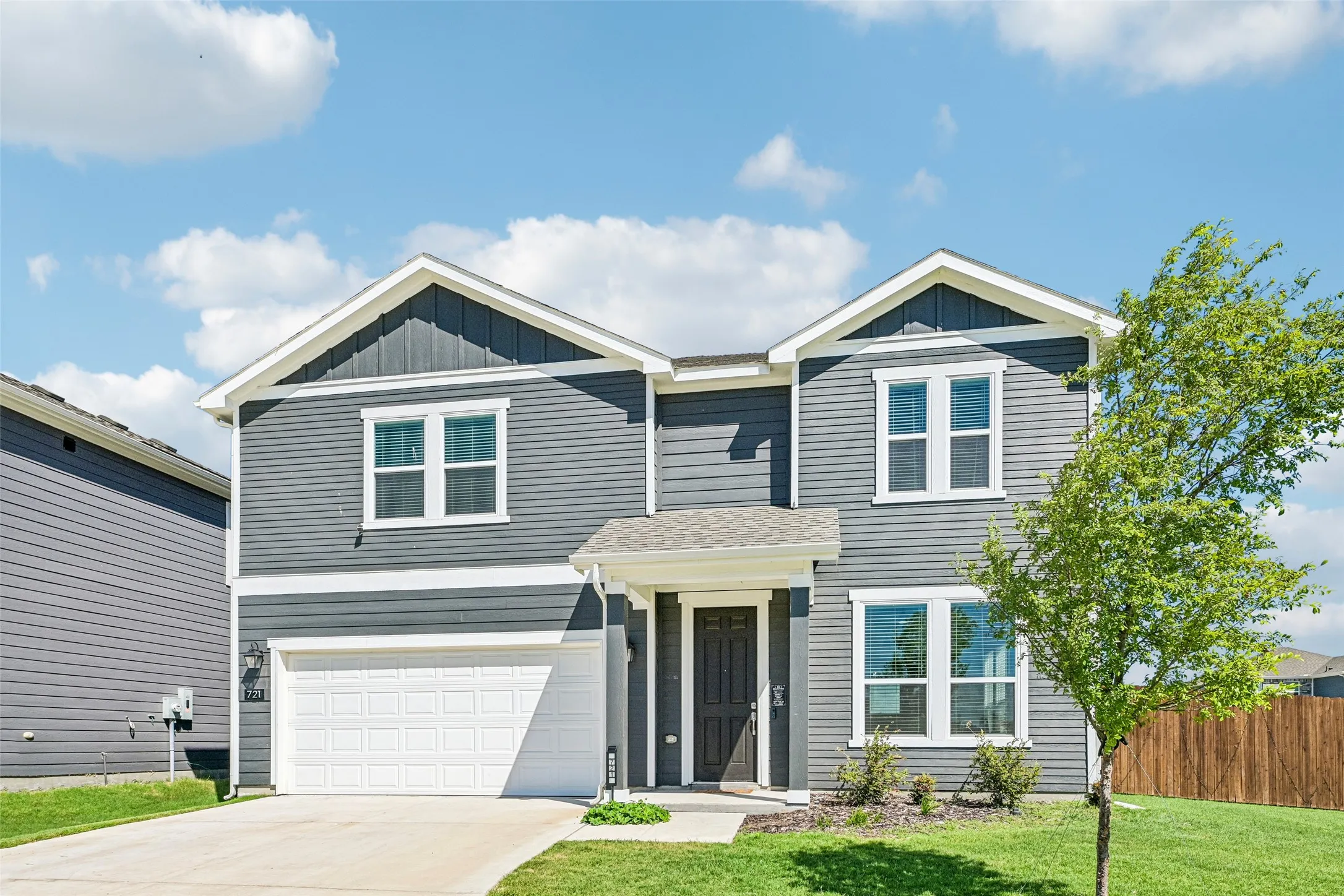 Single Family Residence For Rent in Dallas County , 721 Saint Lawrence Drive, Seagoville, Texas 75159, 3 Bedroom, 3 Bathroom, 2 Garage spaces, 2,752 Sqft, built in 2025, mls#21401917, Real Estate Agent in Seagoville, Homes For Rent in Dallas county, Homes For Rent in Seagoville, Realtor in Seagoville Texas, Real Estate Brokerage Independent Realty Texas, Luminita Cordes Realtor