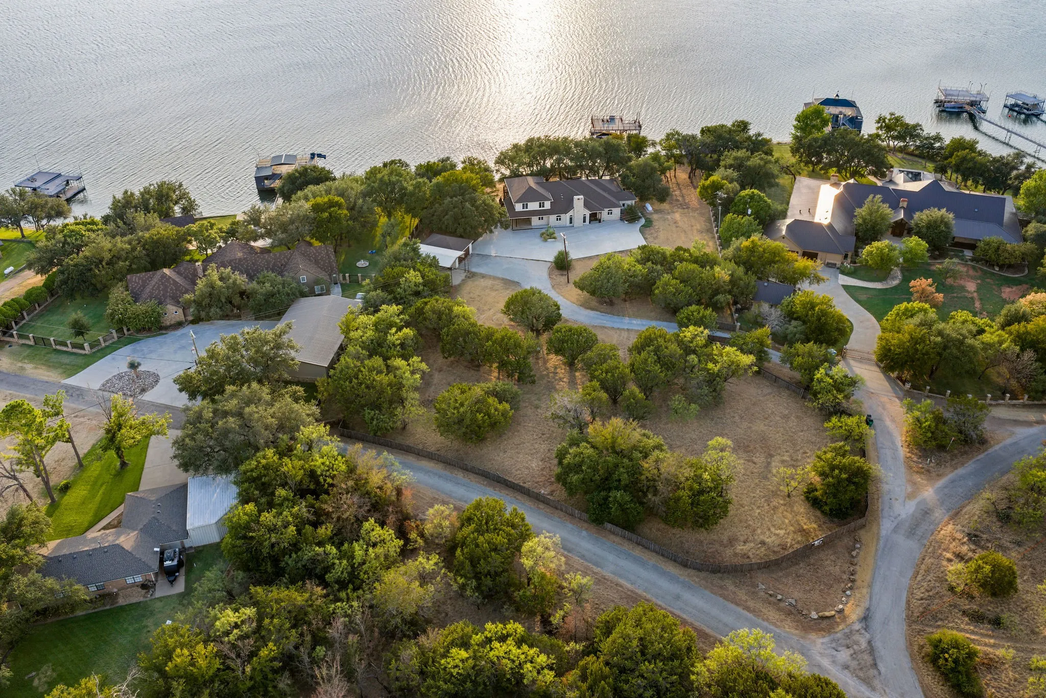 Single Family Residence For Sale in Palo Pinto County , 4877 Pike Road, Graham, Texas 76450, 6 Bedroom, 4 Bathroom, 2 Garage spaces, 3,825 Sqft, built in 1998, mls#21400958, Real Estate Agent in Graham, Homes For Sale in Palo Pinto county, Homes For Sale in Graham, Realtor in Graham Texas, Real Estate Brokerage Independent Realty Texas, Luminita Cordes Realtor
