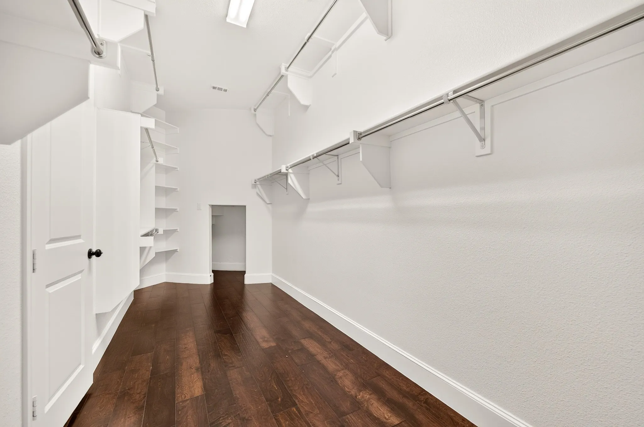 Single Family Residence For Sale in Denton County , 2188 Prospect Drive, Frisco, Texas 75036, 5 Bedroom, 4 Bathroom, 3 Garage spaces, 4,524 Sqft, built in 2017, mls#21388462, Real Estate Agent in Frisco, Homes For Sale in Denton county, Homes For Sale in Frisco, Realtor in Frisco Texas, Real Estate Brokerage Independent Realty Texas, Luminita Cordes Realtor