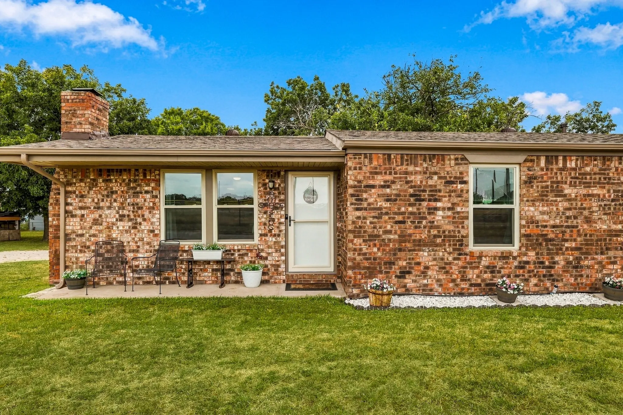 Single Family Residence For Sale in Wise County , 1512 Cobb Street, Bridgeport, Texas 76426, 3 Bedroom, 2 Bathroom, Garage spaces, 1,231 Sqft, built in 1960, mls#21401131, Real Estate Agent in Bridgeport, Homes For Sale in Wise county, Homes For Sale in Bridgeport, Realtor in Bridgeport Texas, Real Estate Brokerage Independent Realty Texas, Luminita Cordes Realtor