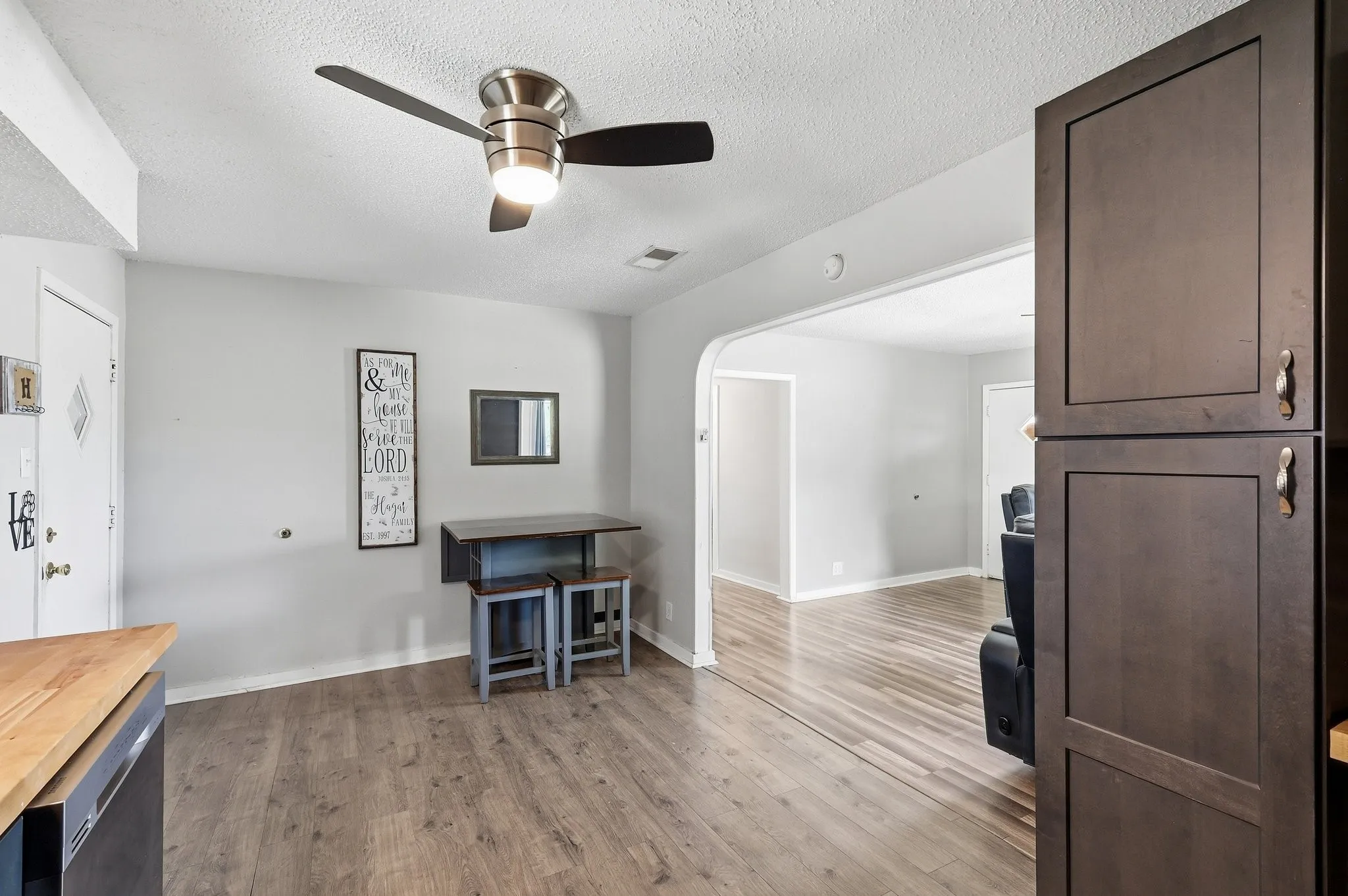 Single Family Residence For Sale in Wise County , 1512 Cobb Street, Bridgeport, Texas 76426, 3 Bedroom, 2 Bathroom, Garage spaces, 1,231 Sqft, built in 1960, mls#21401131, Real Estate Agent in Bridgeport, Homes For Sale in Wise county, Homes For Sale in Bridgeport, Realtor in Bridgeport Texas, Real Estate Brokerage Independent Realty Texas, Luminita Cordes Realtor