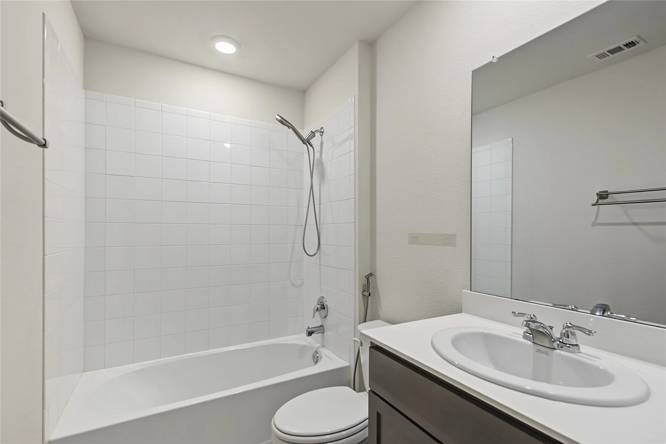 Single Family Residence For Rent in Collin County , 505 Range Drive, Princeton, Texas 75407, 4 Bedroom, 2 Bathroom, 2 Garage spaces, 2,014 Sqft, built in 2020, mls#21401943, Real Estate Agent in Princeton, Homes For Rent in Collin county, Homes For Rent in Princeton, Realtor in Princeton Texas, Real Estate Brokerage Independent Realty Texas, Luminita Cordes Realtor