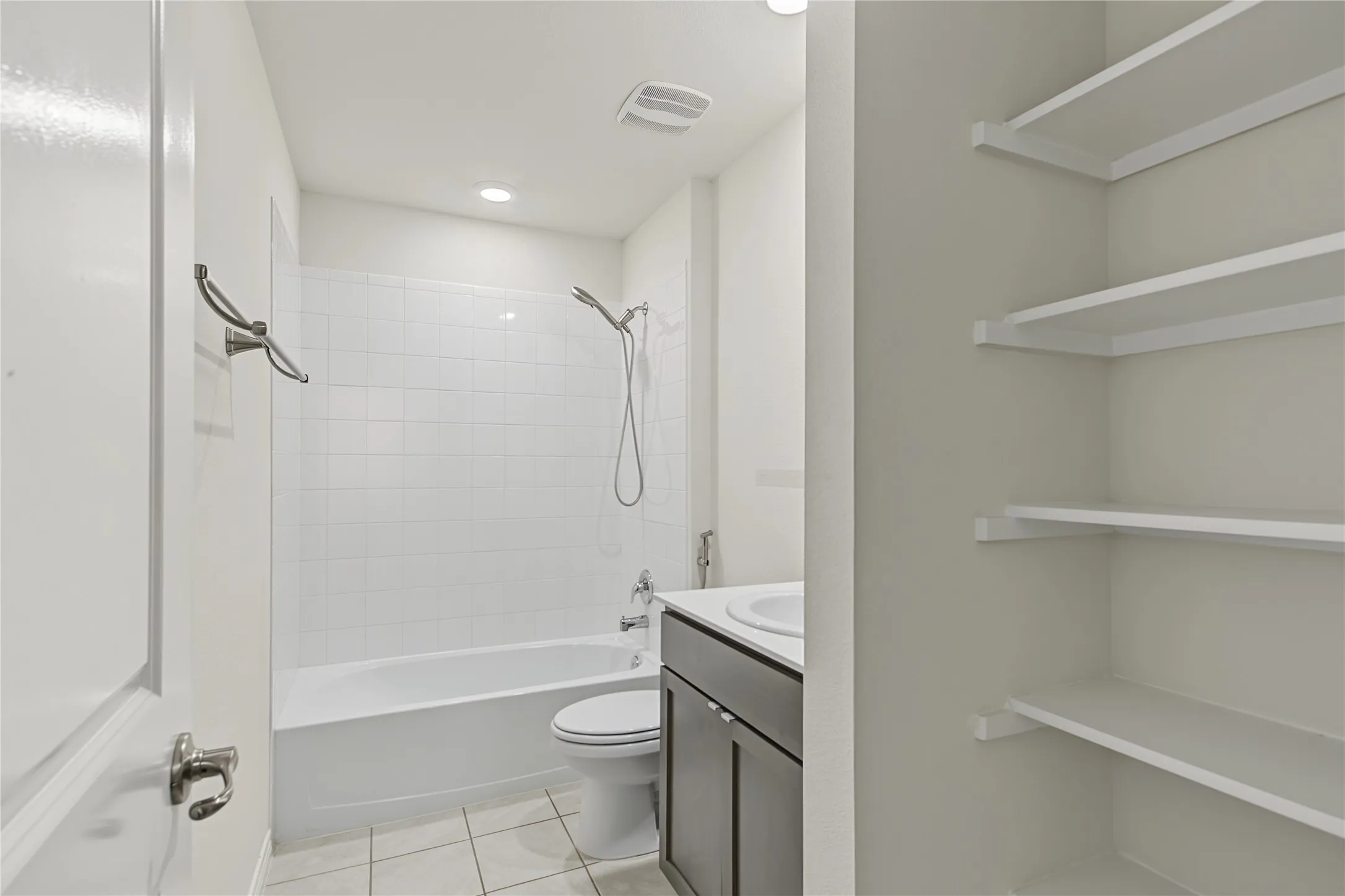 Single Family Residence For Rent in Collin County , 505 Range Drive, Princeton, Texas 75407, 4 Bedroom, 2 Bathroom, 2 Garage spaces, 2,014 Sqft, built in 2020, mls#21401943, Real Estate Agent in Princeton, Homes For Rent in Collin county, Homes For Rent in Princeton, Realtor in Princeton Texas, Real Estate Brokerage Independent Realty Texas, Luminita Cordes Realtor