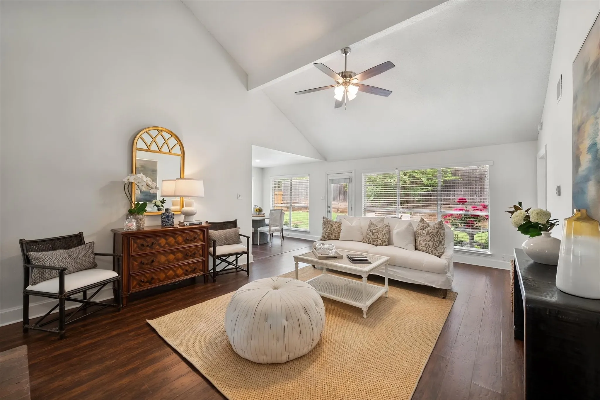  Ceiling fans helps manage temperatures by circulating air effectively.