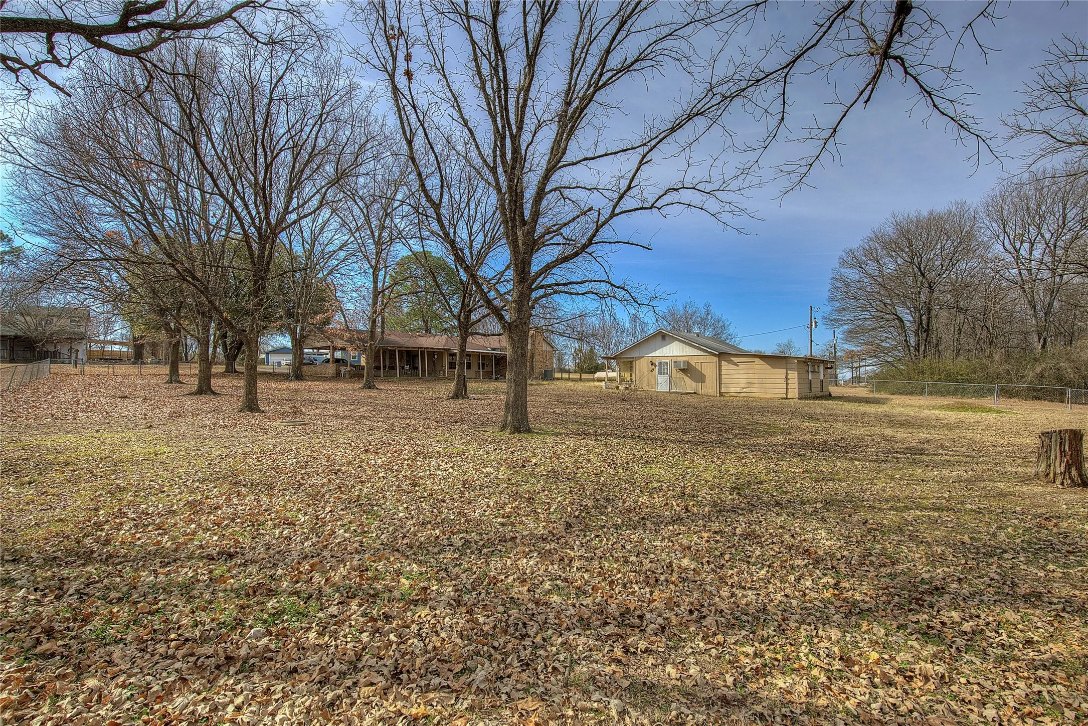Single Family Residence For Sale in Rains County , 204 Garrett Avenue, East Tawakoni, Texas 75472, 2 Bedroom, 2 Bathroom, Garage spaces, 1,780 Sqft, built in 1982, mls#21401939, Real Estate Agent in East Tawakoni, Homes For Sale in Rains county, Homes For Sale in East Tawakoni, Realtor in East Tawakoni Texas, Real Estate Brokerage Independent Realty Texas, Luminita Cordes Realtor