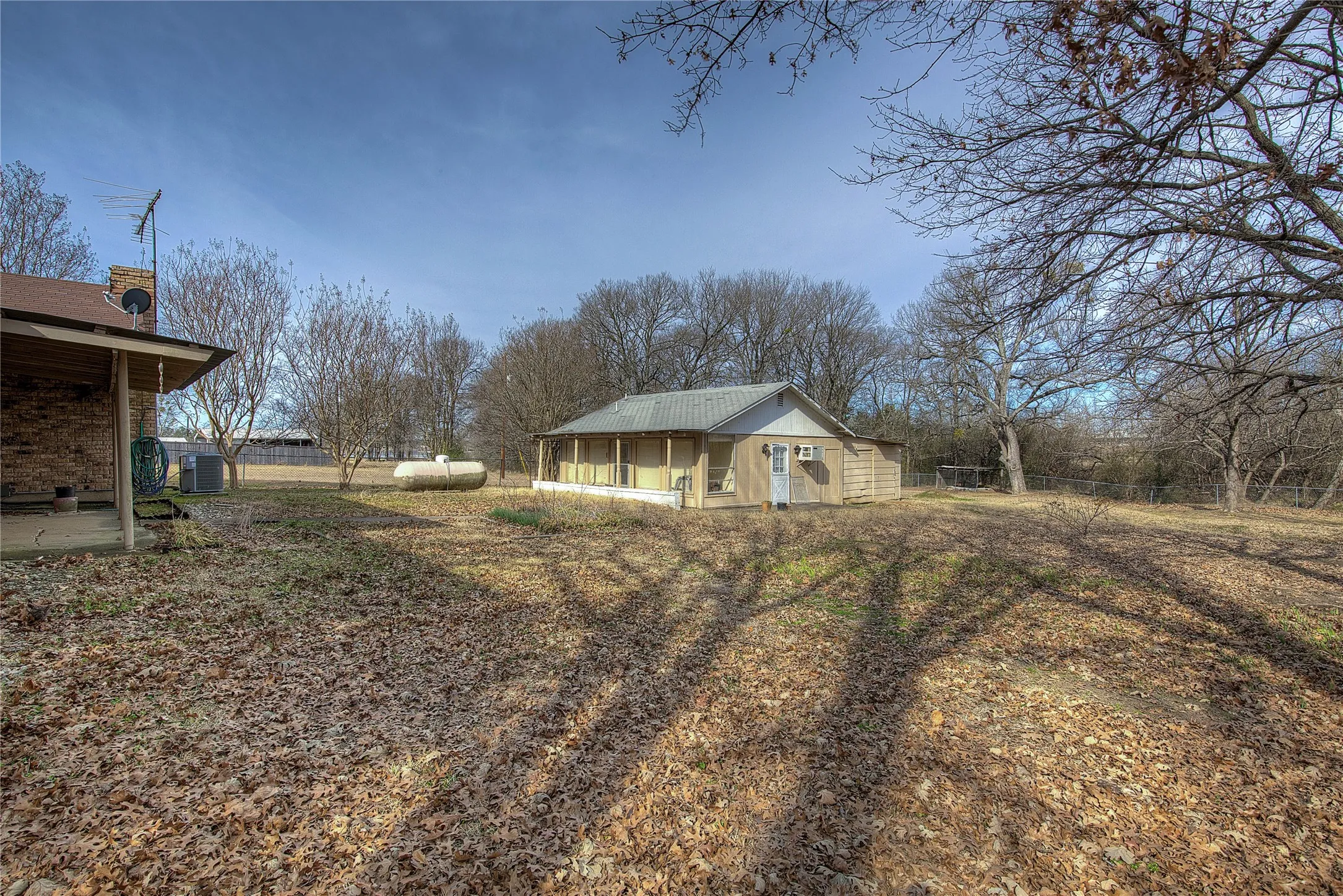 Single Family Residence For Sale in Rains County , 204 Garrett Avenue, East Tawakoni, Texas 75472, 2 Bedroom, 2 Bathroom, Garage spaces, 1,780 Sqft, built in 1982, mls#21401939, Real Estate Agent in East Tawakoni, Homes For Sale in Rains county, Homes For Sale in East Tawakoni, Realtor in East Tawakoni Texas, Real Estate Brokerage Independent Realty Texas, Luminita Cordes Realtor
