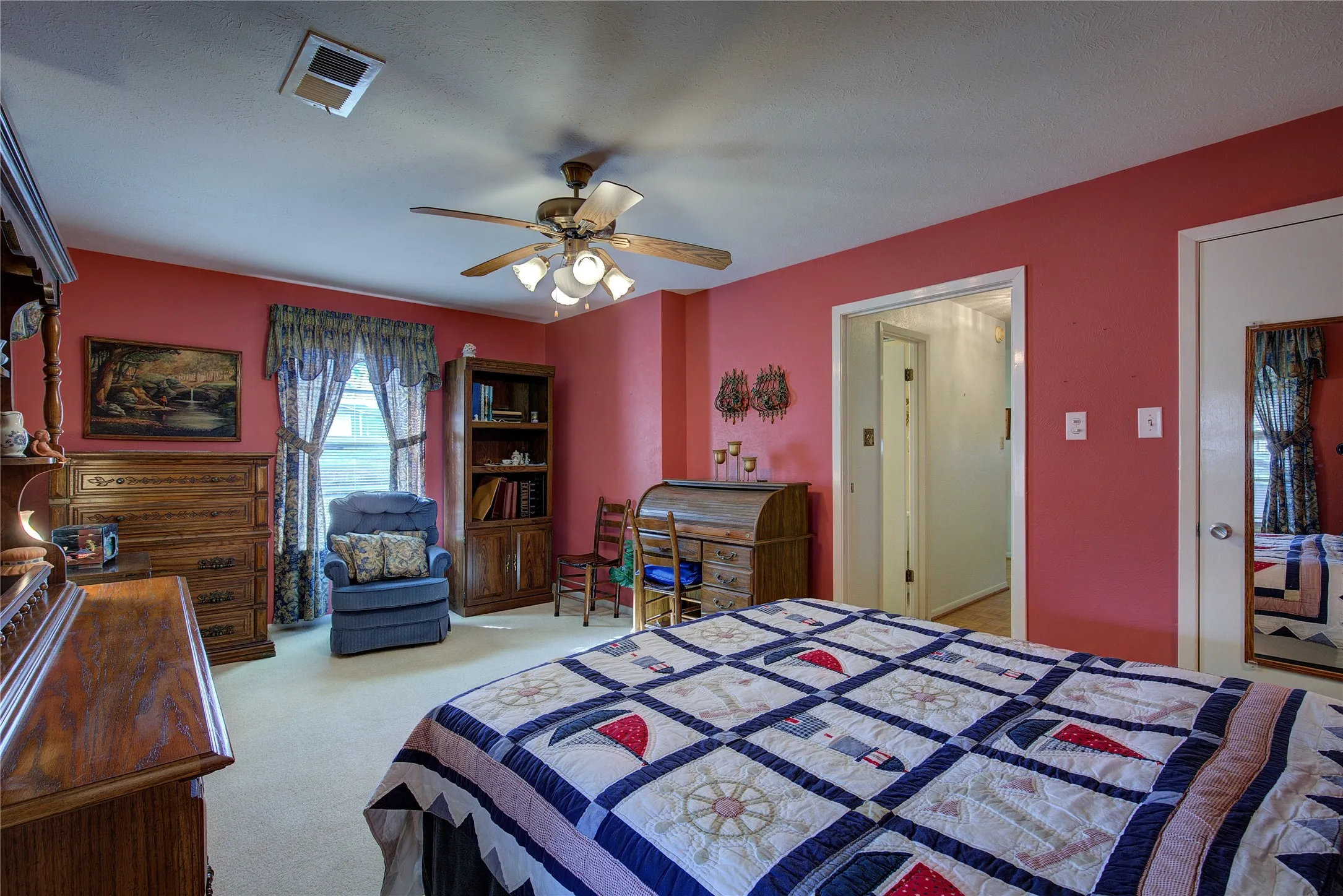 Single Family Residence For Sale in Rains County , 204 Garrett Avenue, East Tawakoni, Texas 75472, 2 Bedroom, 2 Bathroom, Garage spaces, 1,780 Sqft, built in 1982, mls#21401939, Real Estate Agent in East Tawakoni, Homes For Sale in Rains county, Homes For Sale in East Tawakoni, Realtor in East Tawakoni Texas, Real Estate Brokerage Independent Realty Texas, Luminita Cordes Realtor