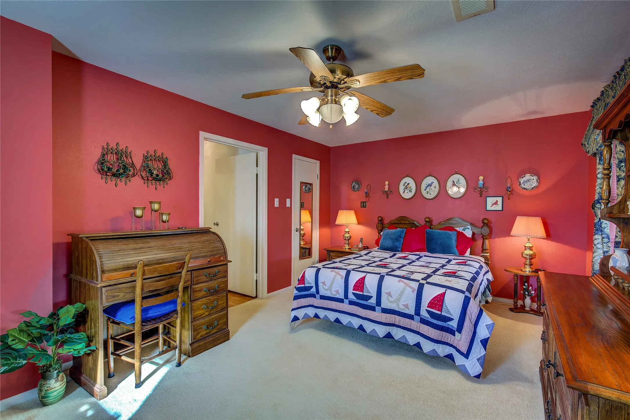 Single Family Residence For Sale in Rains County , 204 Garrett Avenue, East Tawakoni, Texas 75472, 2 Bedroom, 2 Bathroom, Garage spaces, 1,780 Sqft, built in 1982, mls#21401939, Real Estate Agent in East Tawakoni, Homes For Sale in Rains county, Homes For Sale in East Tawakoni, Realtor in East Tawakoni Texas, Real Estate Brokerage Independent Realty Texas, Luminita Cordes Realtor