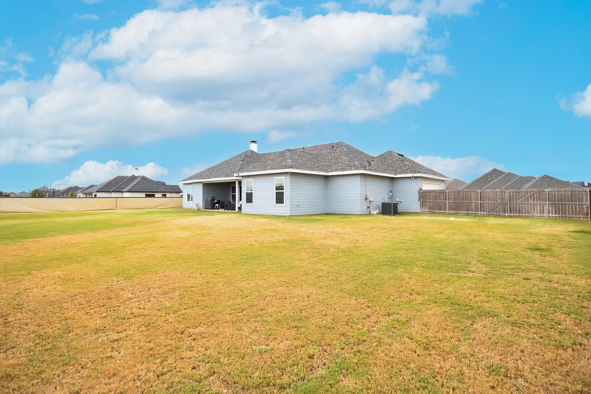 Single Family Residence For Sale in Taylor County , 212 Runnymede Way, Abilene, Texas 79606, 4 Bedroom, 3 Bathroom, 2 Garage spaces, 2,350 Sqft, built in 2021, mls#21400258, Real Estate Agent in Abilene, Homes For Sale in Taylor county, Homes For Sale in Abilene, Realtor in Abilene Texas, Real Estate Brokerage Independent Realty Texas, Luminita Cordes Realtor