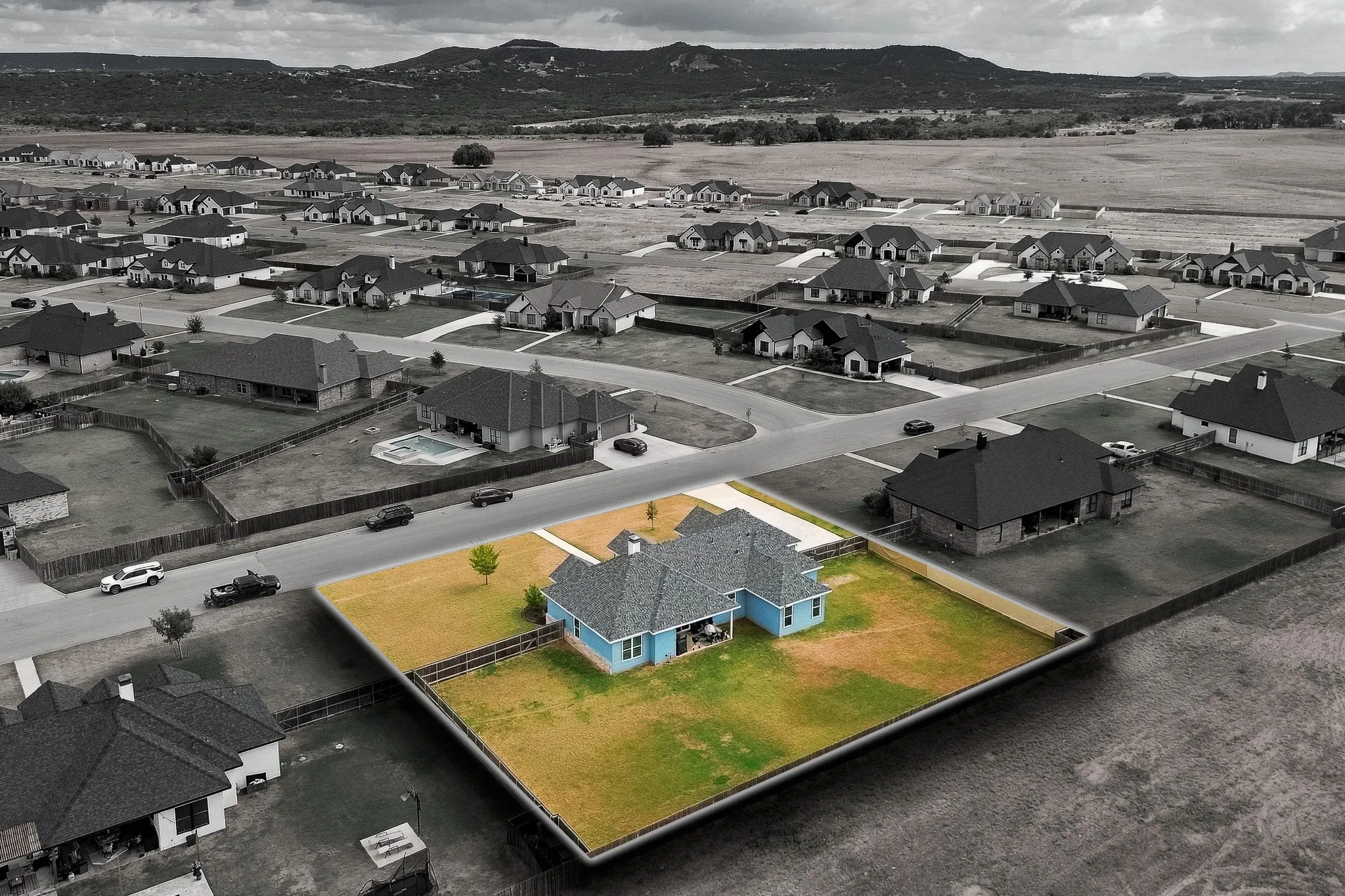 Single Family Residence For Sale in Taylor County , 212 Runnymede Way, Abilene, Texas 79606, 4 Bedroom, 3 Bathroom, 2 Garage spaces, 2,350 Sqft, built in 2021, mls#21400258, Real Estate Agent in Abilene, Homes For Sale in Taylor county, Homes For Sale in Abilene, Realtor in Abilene Texas, Real Estate Brokerage Independent Realty Texas, Luminita Cordes Realtor