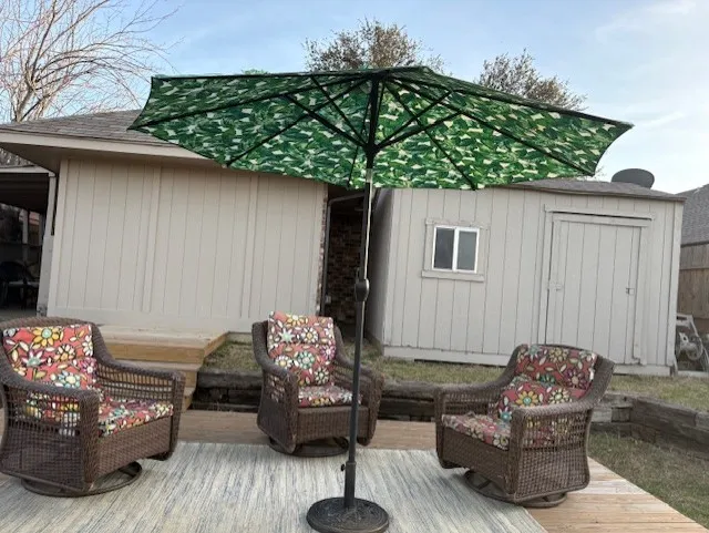 Single Family Residence For Sale in Denton County , 2203 Placid Drive, Carrollton, Texas 75007, 3 Bedroom, 2 Bathroom, Garage spaces, 1,620 Sqft, built in 1983, mls#21401928, Real Estate Agent in Carrollton, Homes For Sale in Denton county, Homes For Sale in Carrollton, Realtor in Carrollton Texas, Real Estate Brokerage Independent Realty Texas, Luminita Cordes Realtor