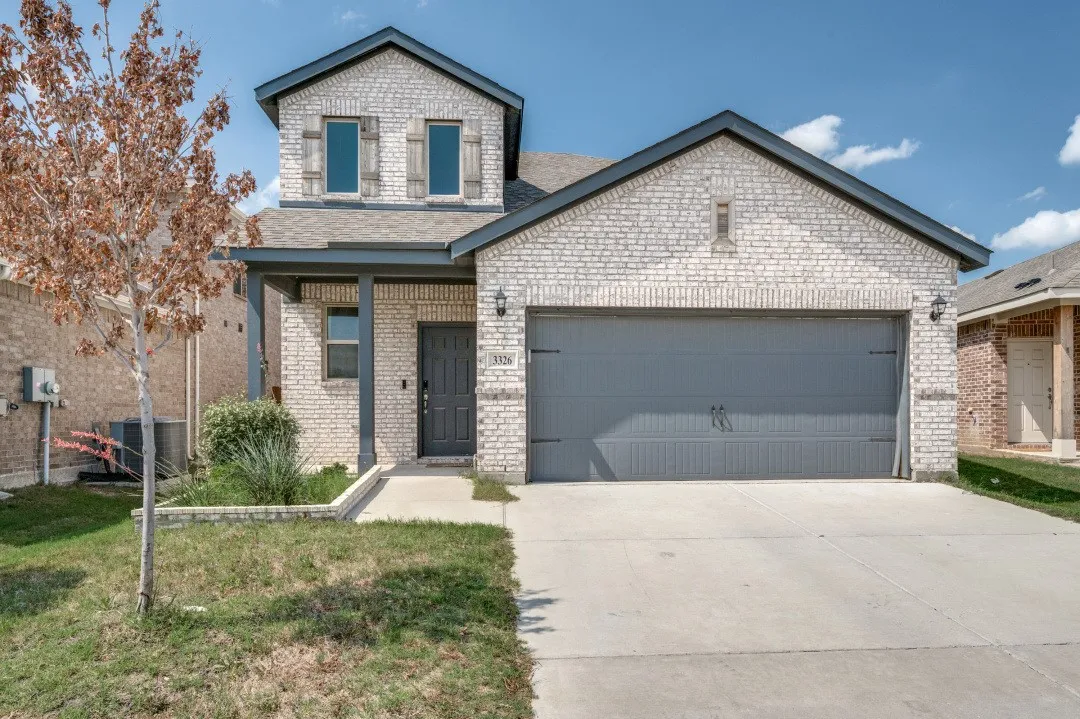 Single Family Residence For Rent in Collin County , 3326 Celestial Lane, Melissa, Texas 75454, 3 Bedroom, 3 Bathroom, 2 Garage spaces, 2,155 Sqft, built in 2023, mls#21401955, Real Estate Agent in Melissa, Homes For Rent in Collin county, Homes For Rent in Melissa, Realtor in Melissa Texas, Real Estate Brokerage Independent Realty Texas, Luminita Cordes Realtor