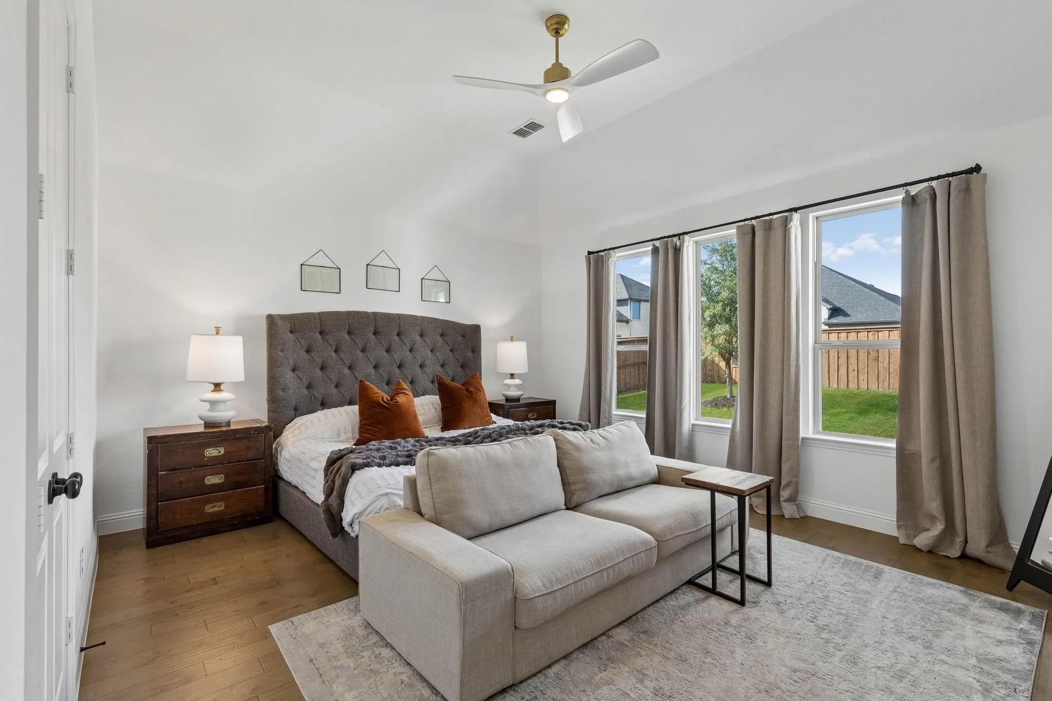 Single Family Residence For Rent in Denton County , 2622 Eucalyptus Road, Frisco, Texas 75033, 5 Bedroom, 6 Bathroom, 3 Garage spaces, 4,023 Sqft, built in 2020, mls#21401950, Real Estate Agent in Frisco, Homes For Rent in Denton county, Homes For Rent in Frisco, Realtor in Frisco Texas, Real Estate Brokerage Independent Realty Texas, Luminita Cordes Realtor
