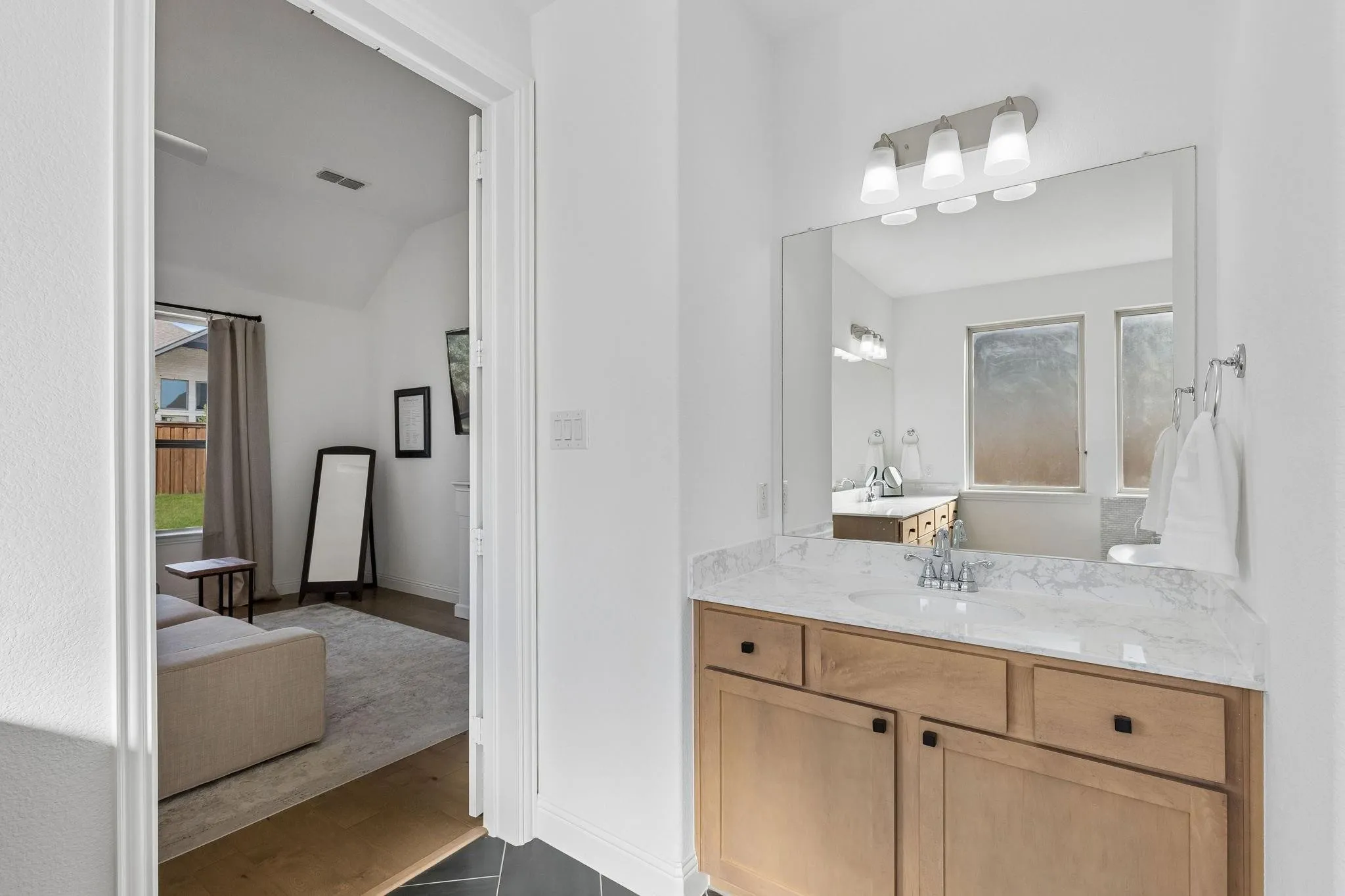 Single Family Residence For Rent in Denton County , 2622 Eucalyptus Road, Frisco, Texas 75033, 5 Bedroom, 6 Bathroom, 3 Garage spaces, 4,023 Sqft, built in 2020, mls#21401950, Real Estate Agent in Frisco, Homes For Rent in Denton county, Homes For Rent in Frisco, Realtor in Frisco Texas, Real Estate Brokerage Independent Realty Texas, Luminita Cordes Realtor