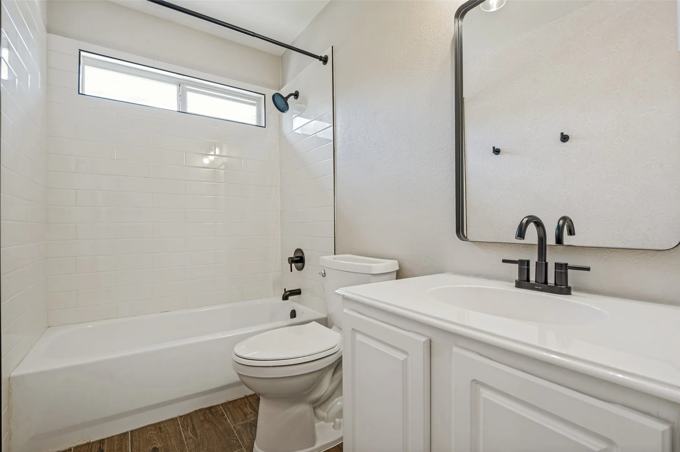 Single Family Residence For Sale in Collin County , 11319 Still Hollow Drive, Frisco, Texas 75035, 4 Bedroom, 3 Bathroom, 2 Garage spaces, 2,392 Sqft, built in 2001, mls#21399240, Real Estate Agent in Frisco, Homes For Sale in Collin county, Homes For Sale in Frisco, Realtor in Frisco Texas, Real Estate Brokerage Independent Realty Texas, Luminita Cordes Realtor
