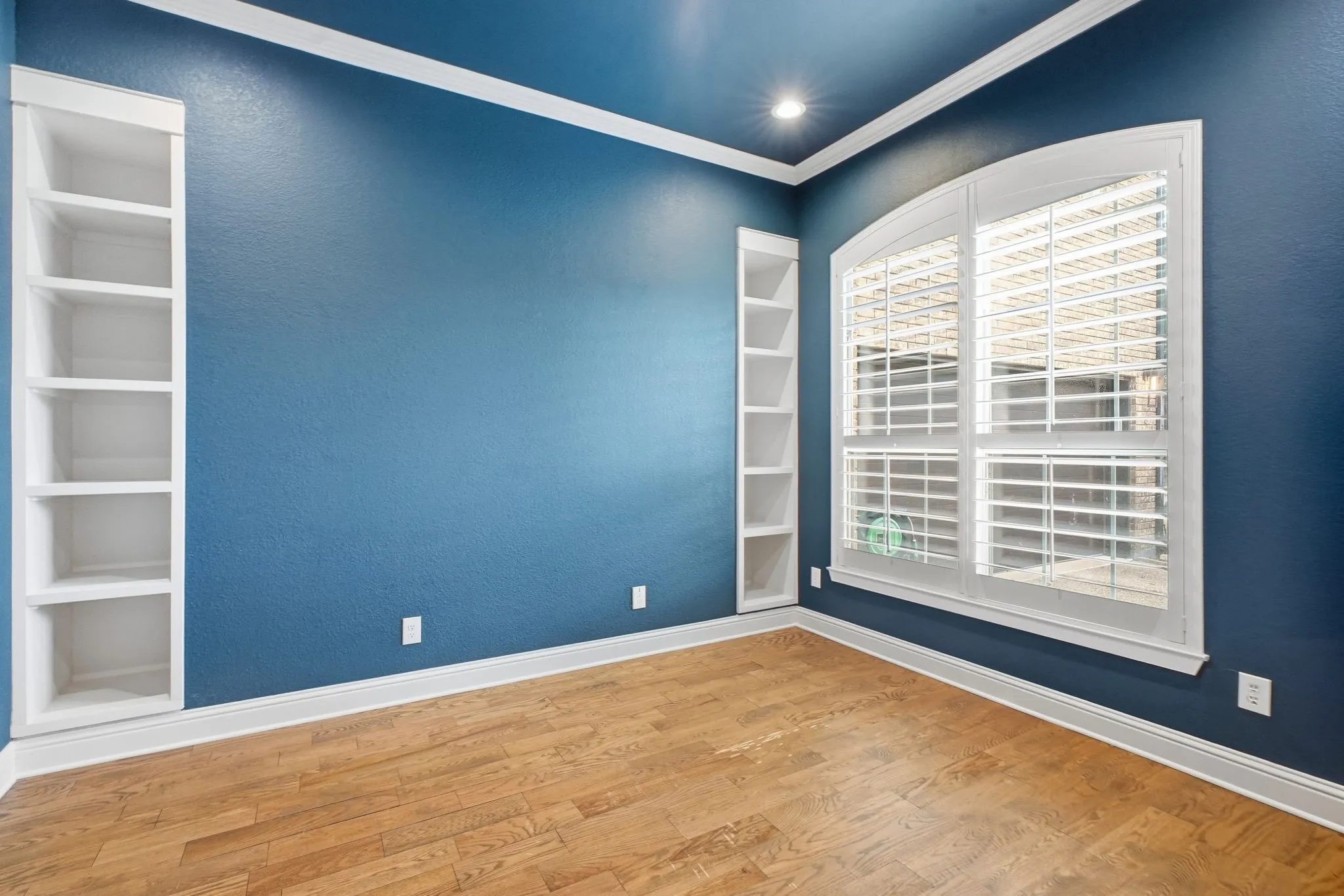 Single Family Residence For Sale in Dallas County , 229 Chestnut Lane, Coppell, Texas 75019, 4 Bedroom, 4 Bathroom, 2 Garage spaces, 3,025 Sqft, built in 1996, mls#21400838, Real Estate Agent in Coppell, Homes For Sale in Dallas county, Homes For Sale in Coppell, Realtor in Coppell Texas, Real Estate Brokerage Independent Realty Texas, Luminita Cordes Realtor