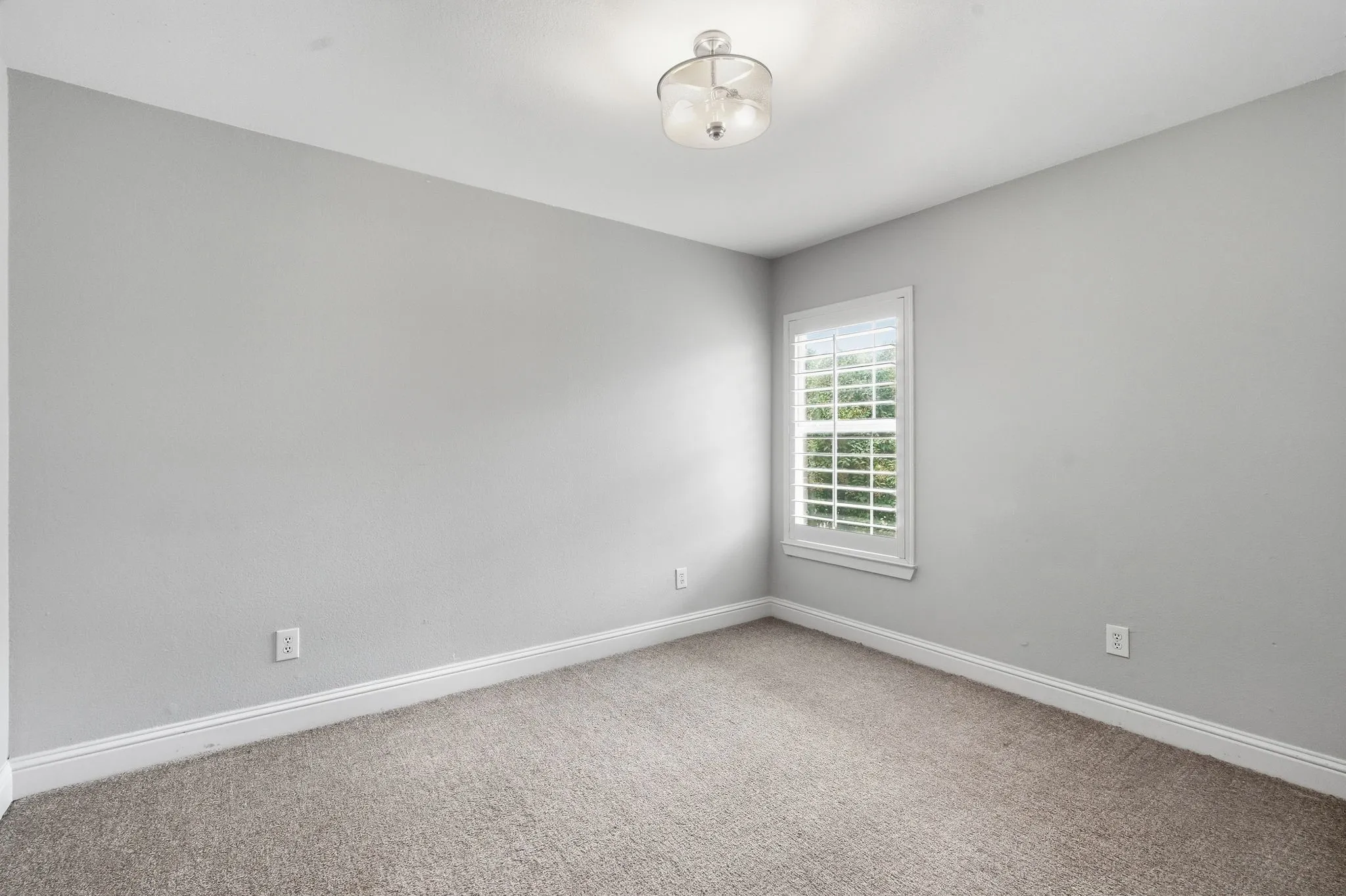 Single Family Residence For Sale in Dallas County , 229 Chestnut Lane, Coppell, Texas 75019, 4 Bedroom, 4 Bathroom, 2 Garage spaces, 3,025 Sqft, built in 1996, mls#21400838, Real Estate Agent in Coppell, Homes For Sale in Dallas county, Homes For Sale in Coppell, Realtor in Coppell Texas, Real Estate Brokerage Independent Realty Texas, Luminita Cordes Realtor