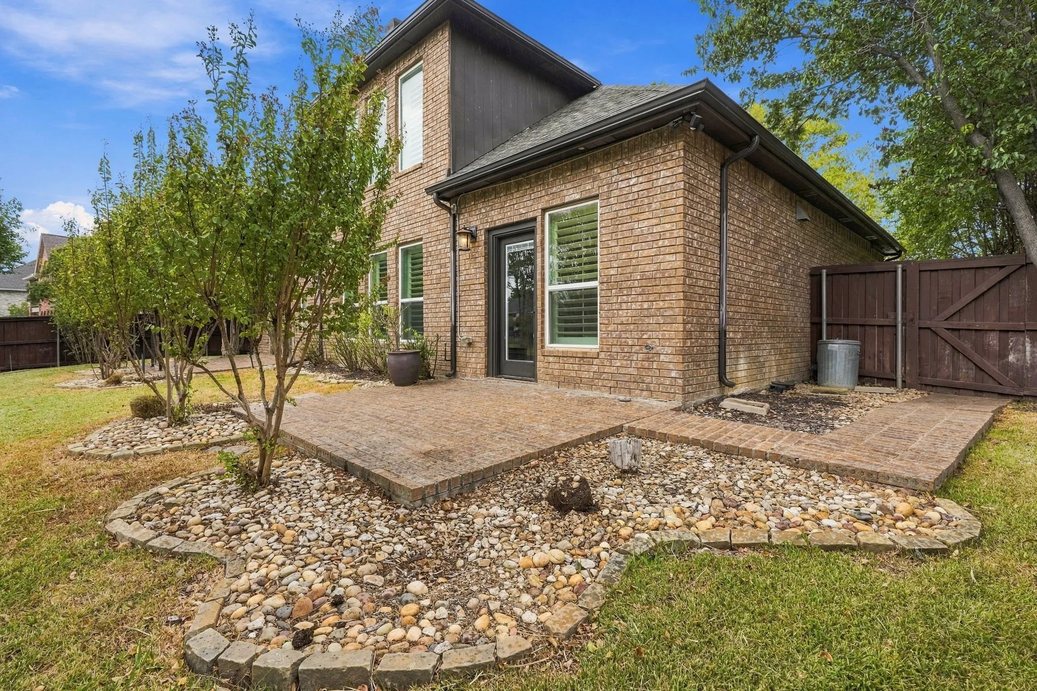 Single Family Residence For Sale in Dallas County , 229 Chestnut Lane, Coppell, Texas 75019, 4 Bedroom, 4 Bathroom, 2 Garage spaces, 3,025 Sqft, built in 1996, mls#21400838, Real Estate Agent in Coppell, Homes For Sale in Dallas county, Homes For Sale in Coppell, Realtor in Coppell Texas, Real Estate Brokerage Independent Realty Texas, Luminita Cordes Realtor