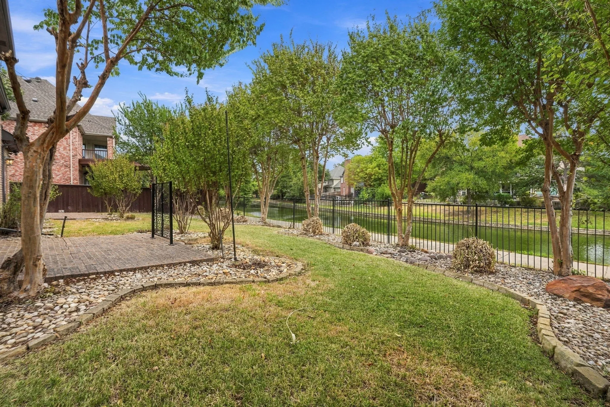 Single Family Residence For Sale in Dallas County , 229 Chestnut Lane, Coppell, Texas 75019, 4 Bedroom, 4 Bathroom, 2 Garage spaces, 3,025 Sqft, built in 1996, mls#21400838, Real Estate Agent in Coppell, Homes For Sale in Dallas county, Homes For Sale in Coppell, Realtor in Coppell Texas, Real Estate Brokerage Independent Realty Texas, Luminita Cordes Realtor