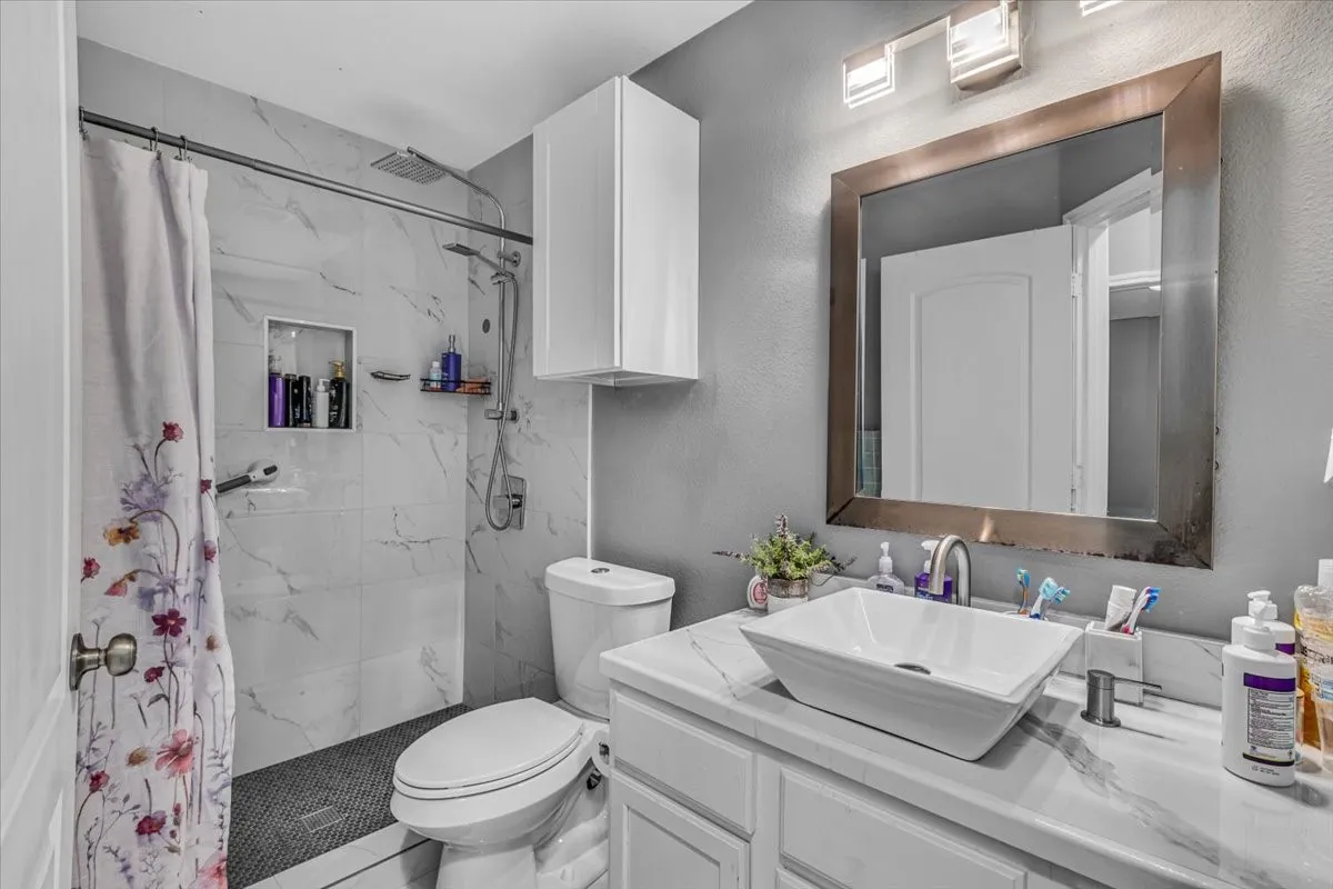 Single Family Residence For Sale in Tarrant County , 4825 Gloucester Drive, Grand Prairie, Texas 75052, 3 Bedroom, 2 Bathroom, 2 Garage spaces, 1,763 Sqft, built in 2000, mls#21401968, Real Estate Agent in Grand Prairie, Homes For Sale in Tarrant county, Homes For Sale in Grand Prairie, Realtor in Grand Prairie Texas, Real Estate Brokerage Independent Realty Texas, Luminita Cordes Realtor