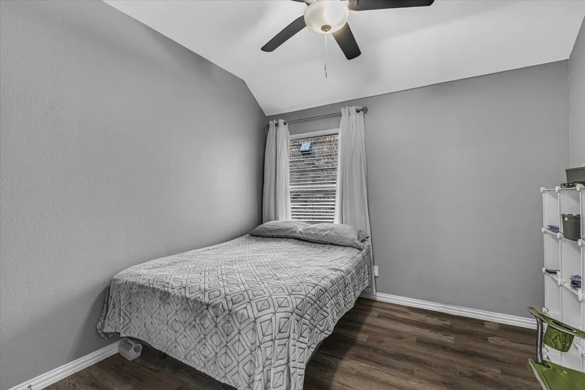 Single Family Residence For Sale in Tarrant County , 4825 Gloucester Drive, Grand Prairie, Texas 75052, 3 Bedroom, 2 Bathroom, 2 Garage spaces, 1,763 Sqft, built in 2000, mls#21401968, Real Estate Agent in Grand Prairie, Homes For Sale in Tarrant county, Homes For Sale in Grand Prairie, Realtor in Grand Prairie Texas, Real Estate Brokerage Independent Realty Texas, Luminita Cordes Realtor