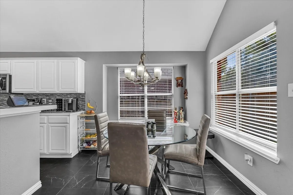 Single Family Residence For Sale in Tarrant County , 4825 Gloucester Drive, Grand Prairie, Texas 75052, 3 Bedroom, 2 Bathroom, 2 Garage spaces, 1,763 Sqft, built in 2000, mls#21401968, Real Estate Agent in Grand Prairie, Homes For Sale in Tarrant county, Homes For Sale in Grand Prairie, Realtor in Grand Prairie Texas, Real Estate Brokerage Independent Realty Texas, Luminita Cordes Realtor