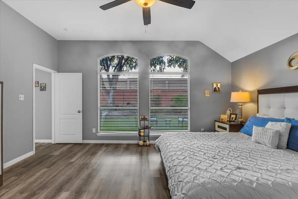 Single Family Residence For Sale in Tarrant County , 4825 Gloucester Drive, Grand Prairie, Texas 75052, 3 Bedroom, 2 Bathroom, 2 Garage spaces, 1,763 Sqft, built in 2000, mls#21401968, Real Estate Agent in Grand Prairie, Homes For Sale in Tarrant county, Homes For Sale in Grand Prairie, Realtor in Grand Prairie Texas, Real Estate Brokerage Independent Realty Texas, Luminita Cordes Realtor